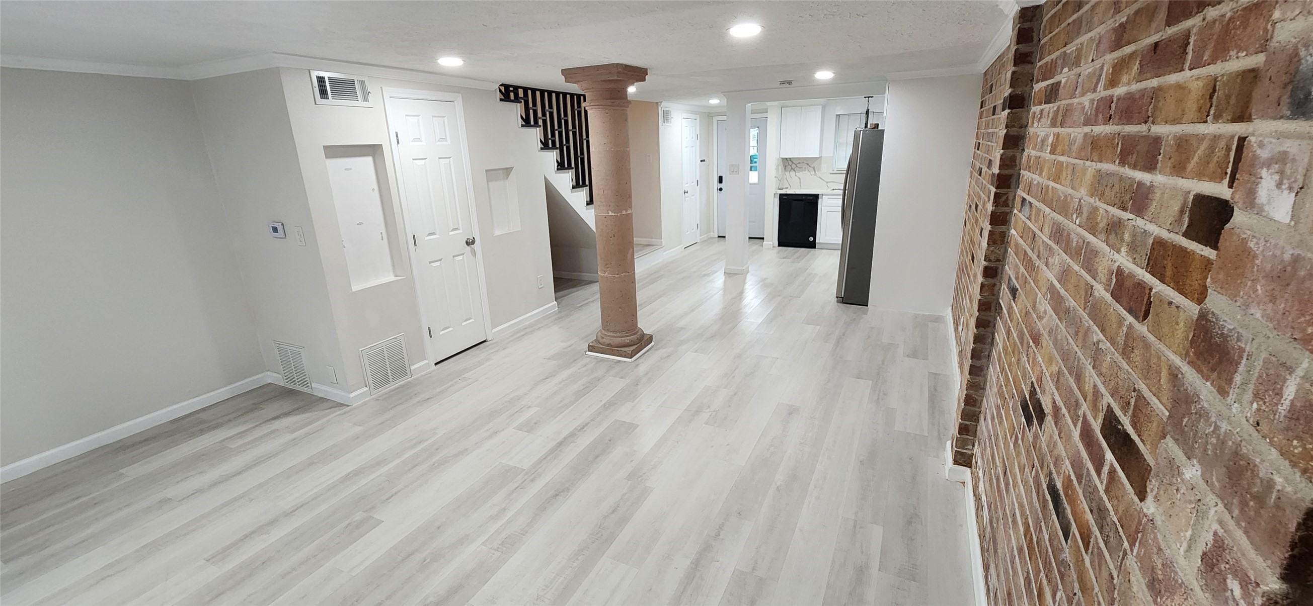 12 Hyde Park blvd, #7, Houston, TX 77006 12 Hyde Park blvd, #7, Houston, TX 77006