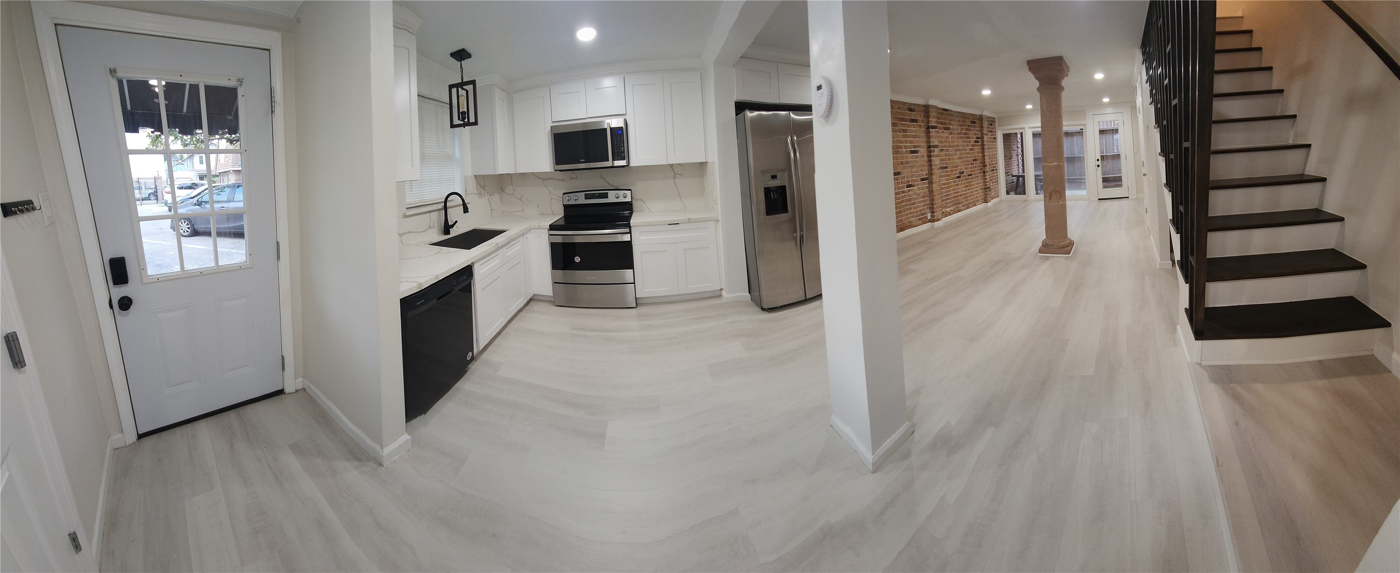 12 Hyde Park blvd, #7, Houston, TX 77006 12 Hyde Park blvd, #7, Houston, TX 77006
