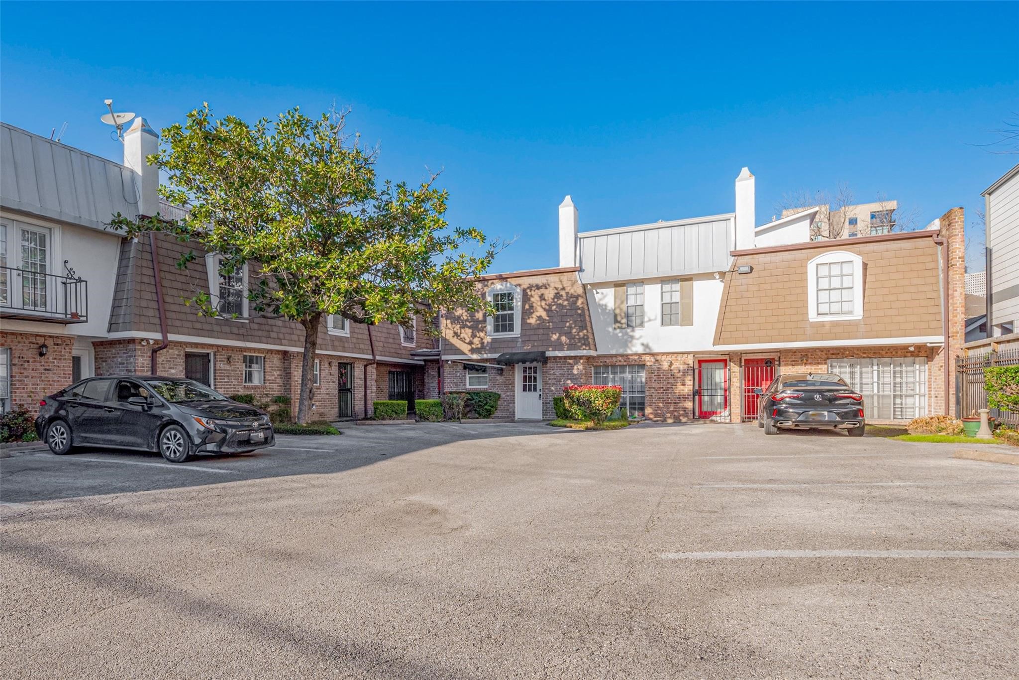 12 Hyde Park blvd, #7, Houston, TX 77006 12 Hyde Park blvd, #7, Houston, TX 77006