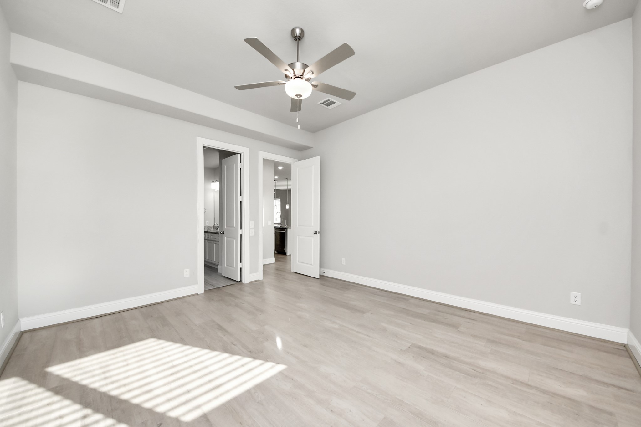 708 Lake Lacosta Drive, Katy, TX 77493