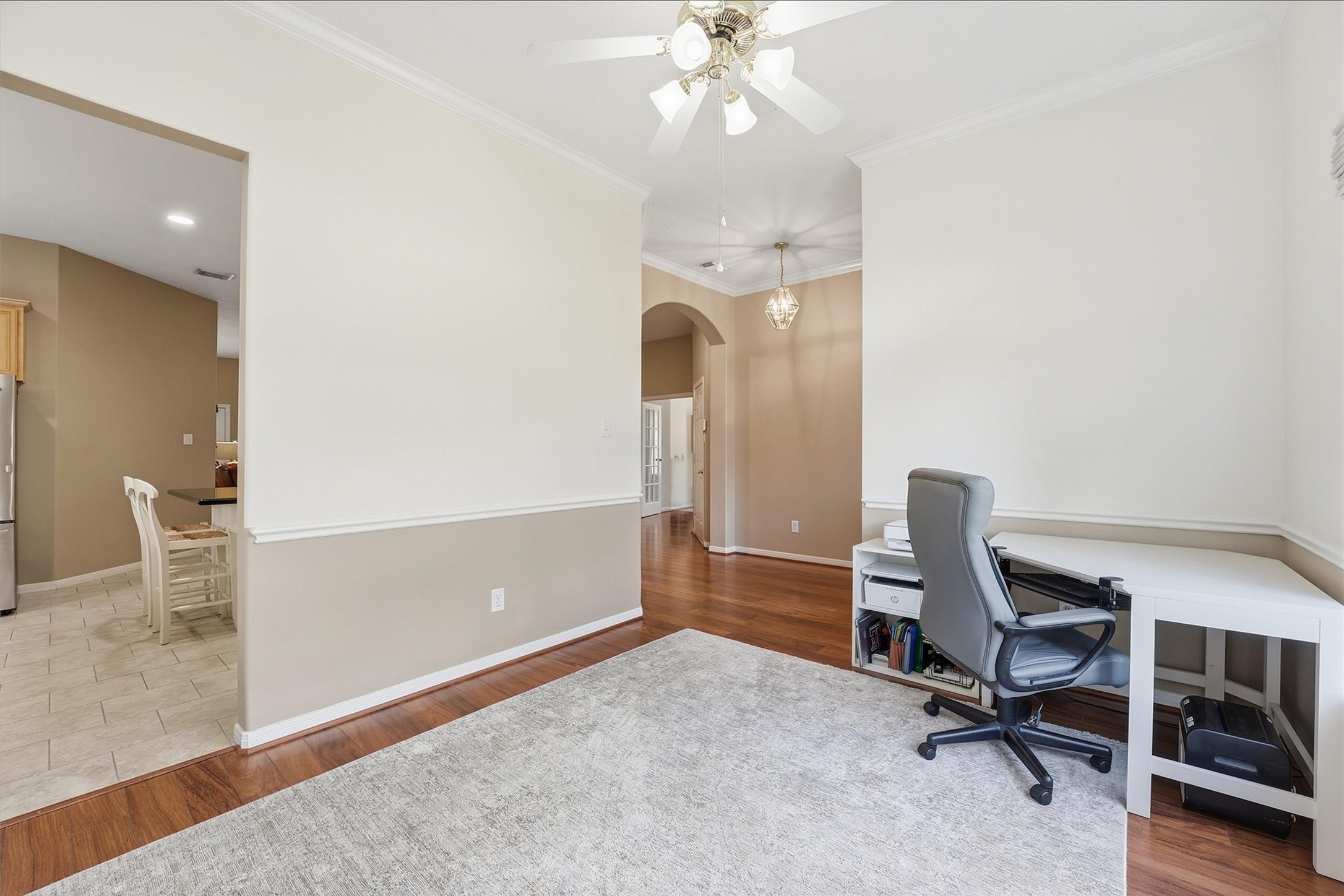 222 Meadowhill Lane, Dickinson, TX 77539