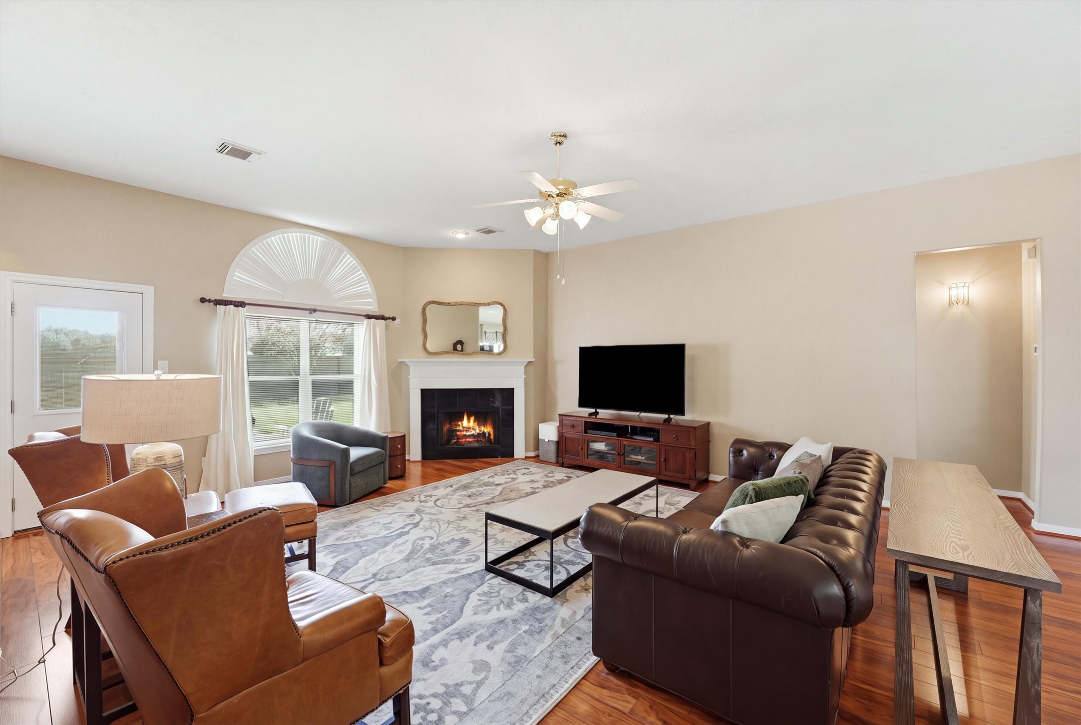 222 Meadowhill Lane, Dickinson, TX 77539 222 Meadowhill Lane, Dickinson, TX 77539