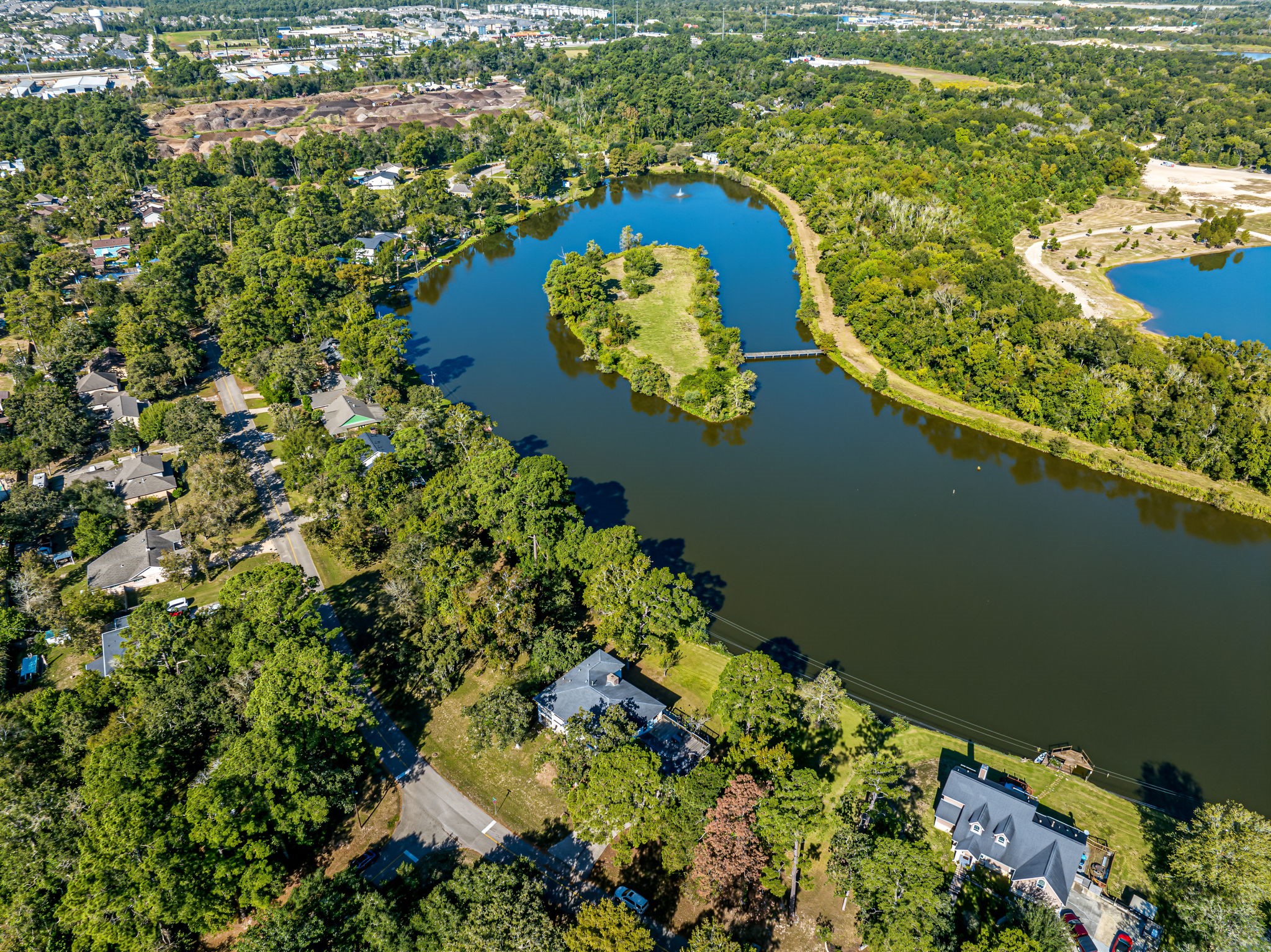 509 Brook Hollow Drive, Conroe, TX 77385