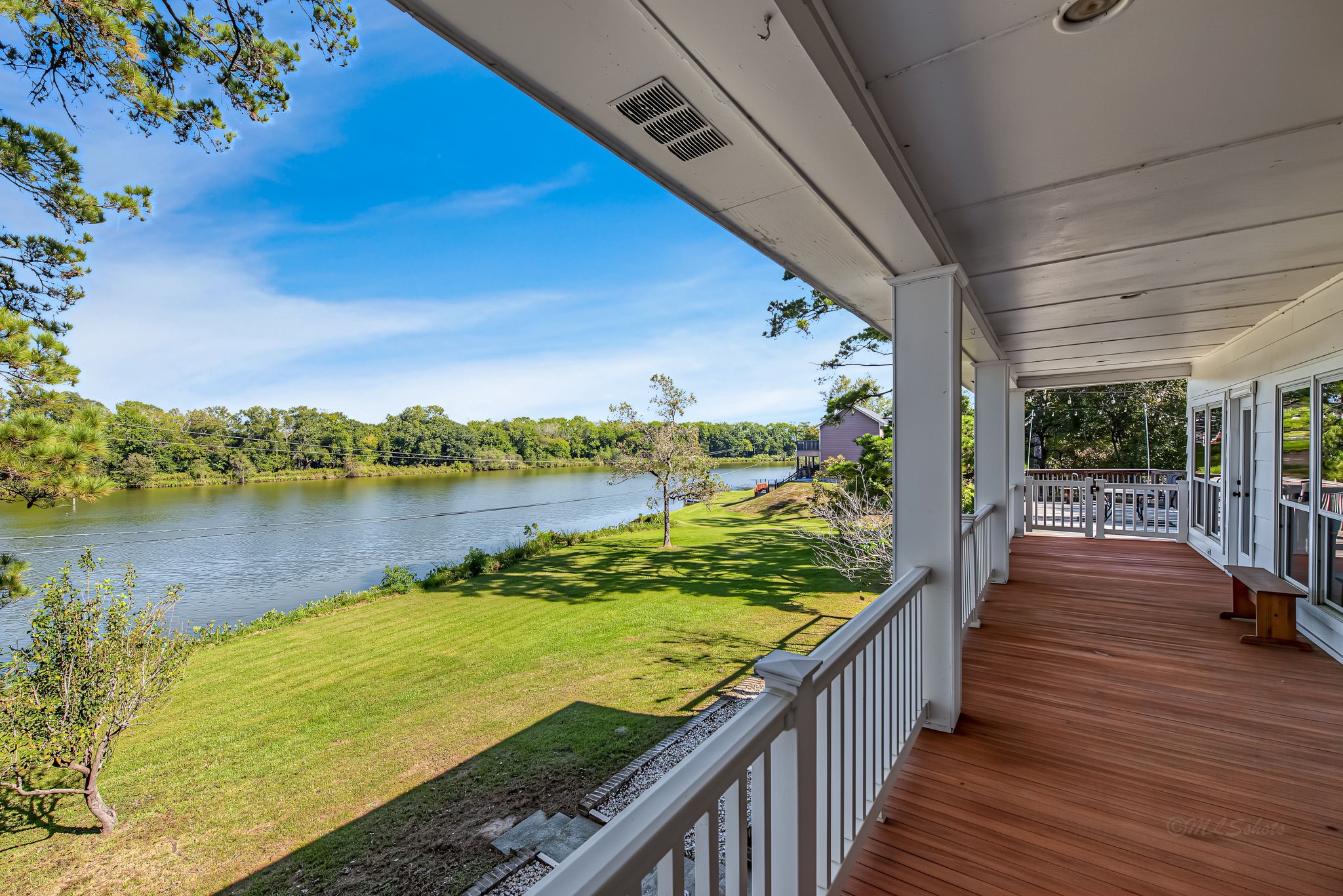 509 Brook Hollow Drive, Conroe, TX 77385