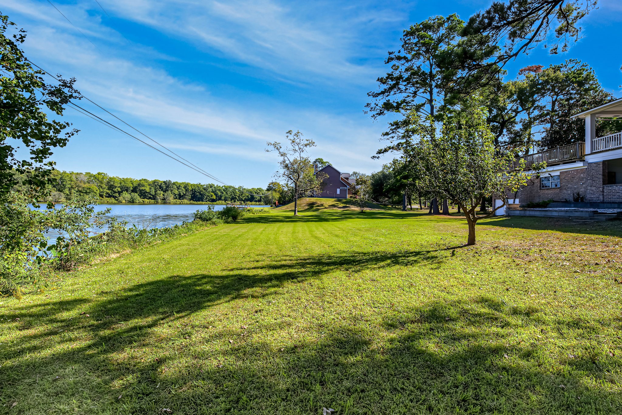 509 Brook Hollow Drive, Conroe, TX 77385