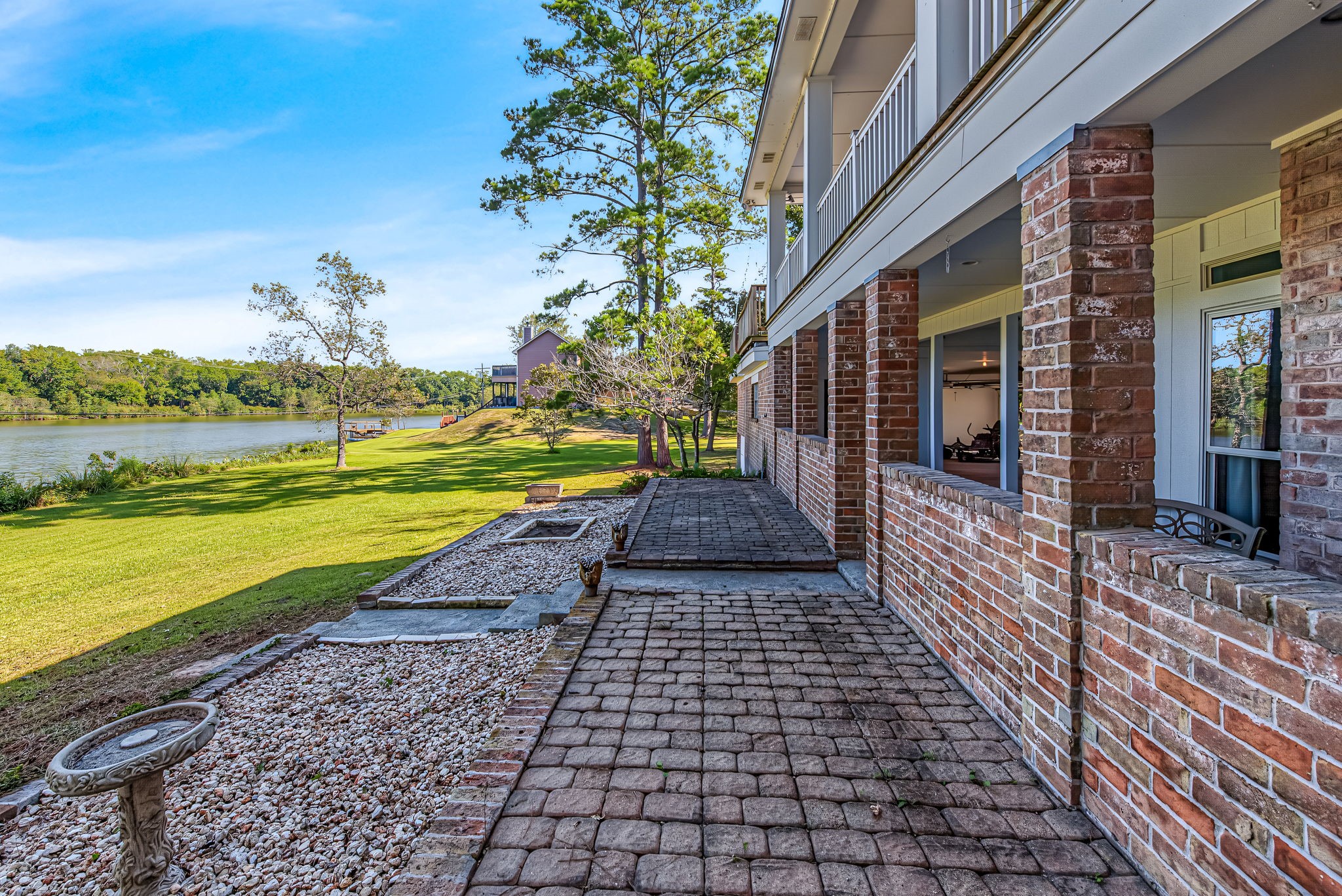 509 Brook Hollow Drive, Conroe, TX 77385