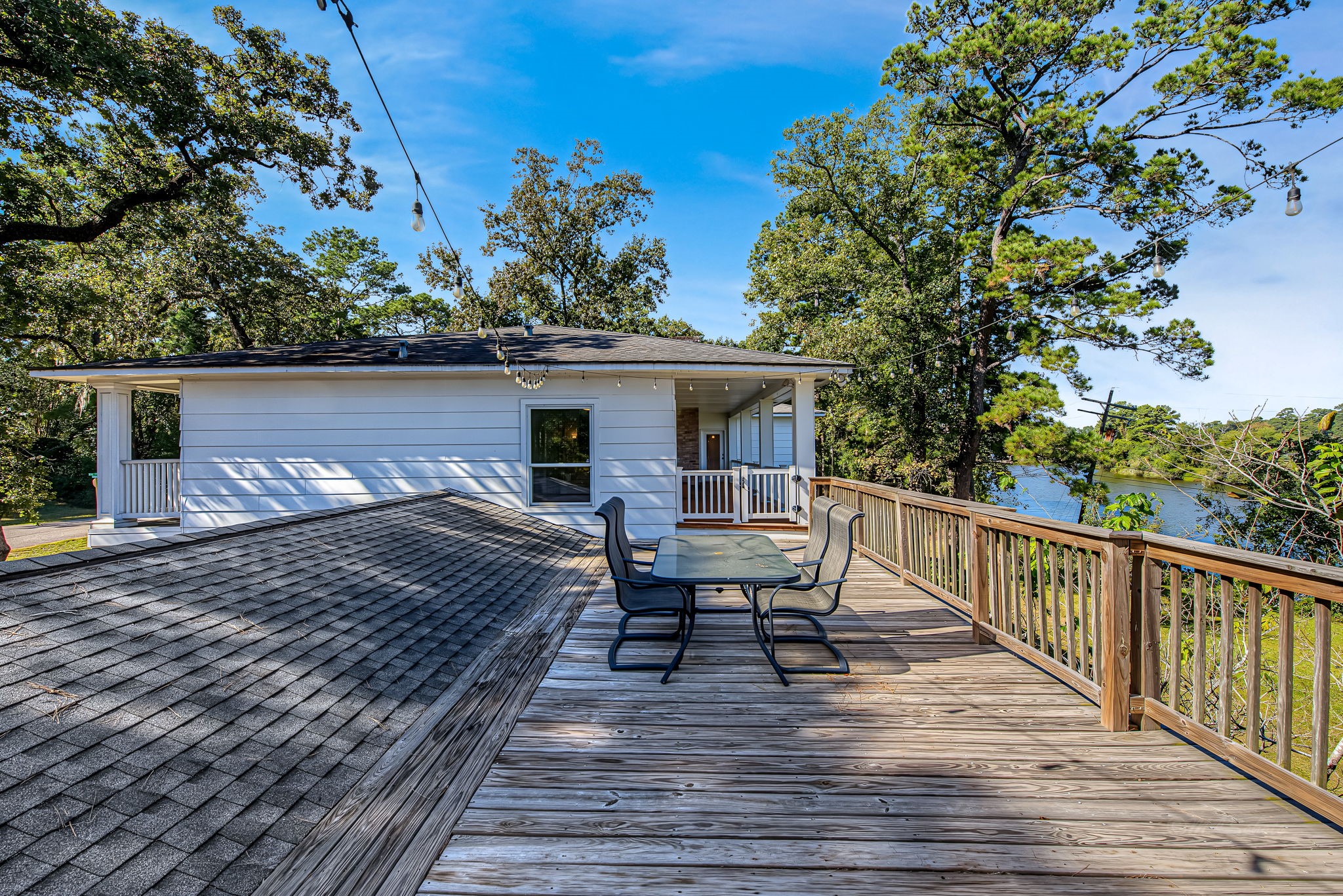 509 Brook Hollow Drive, Conroe, TX 77385