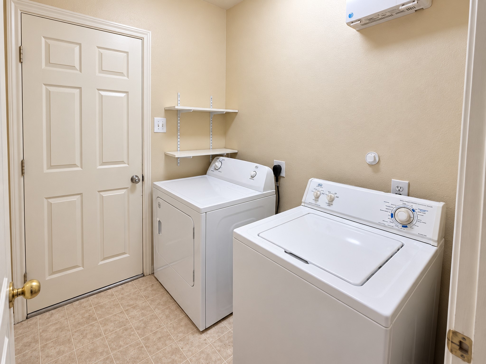 15607 Barber Grove Lane, Houston, TX 77095