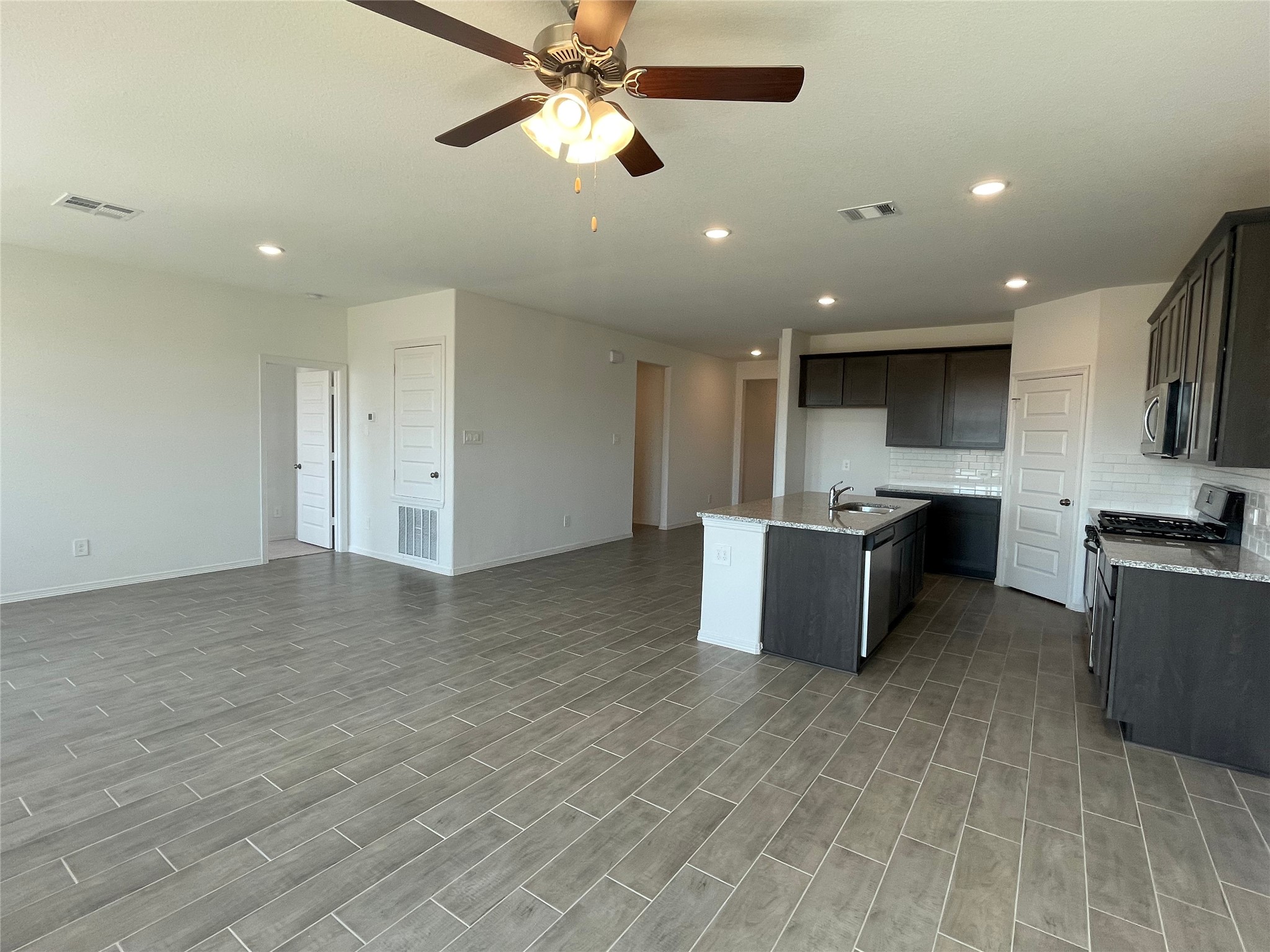 9669 Caney Trails Road, Conroe, TX 77303 9669 Caney Trails Road, Conroe, TX 77303