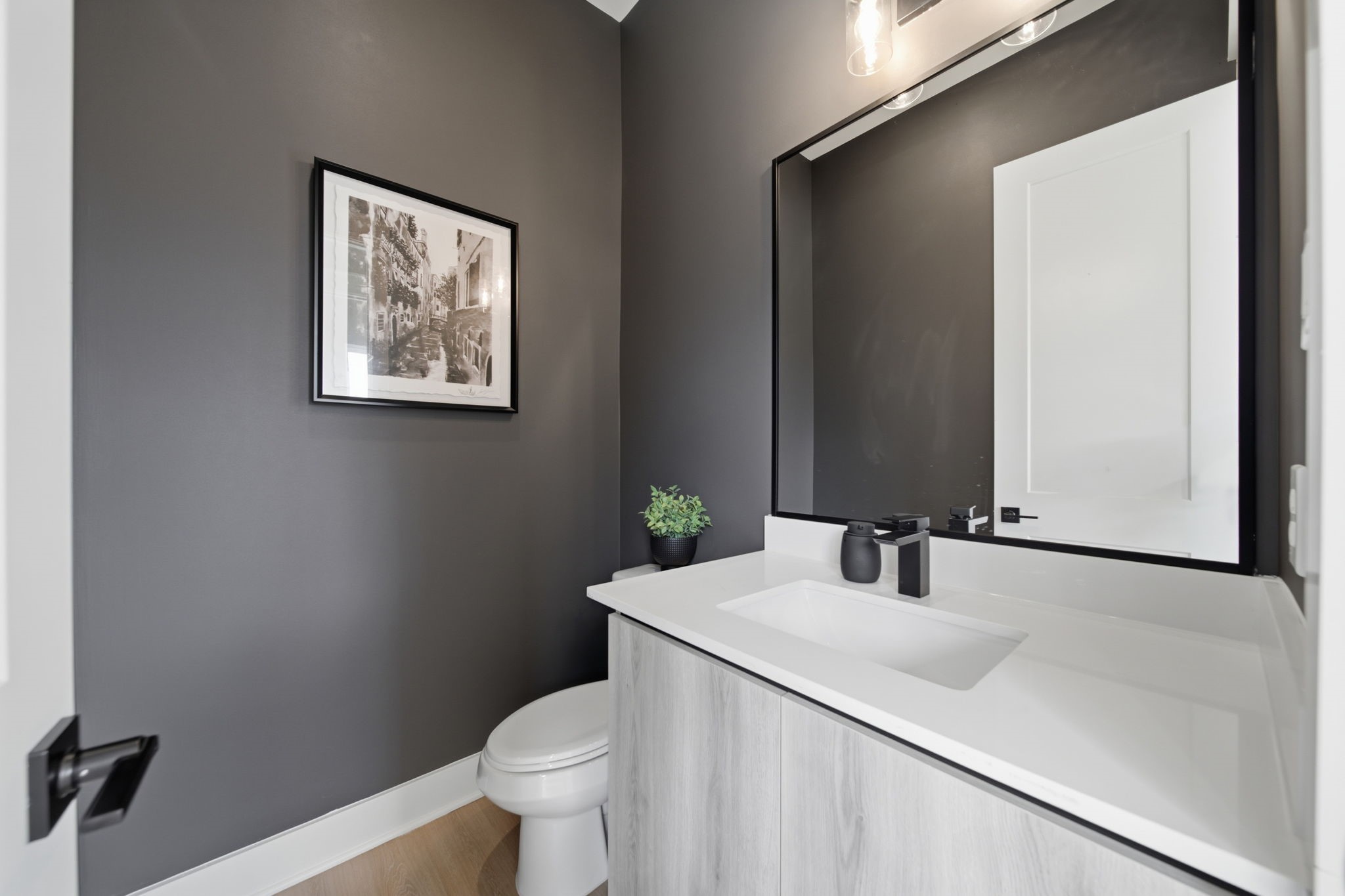 Powder room