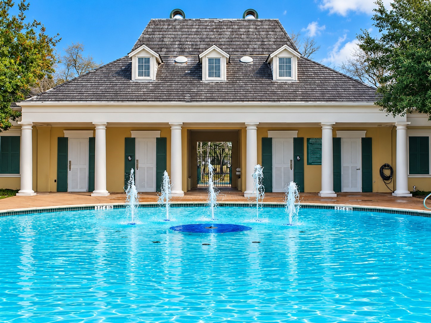 Beautiful Sienna clubhouse