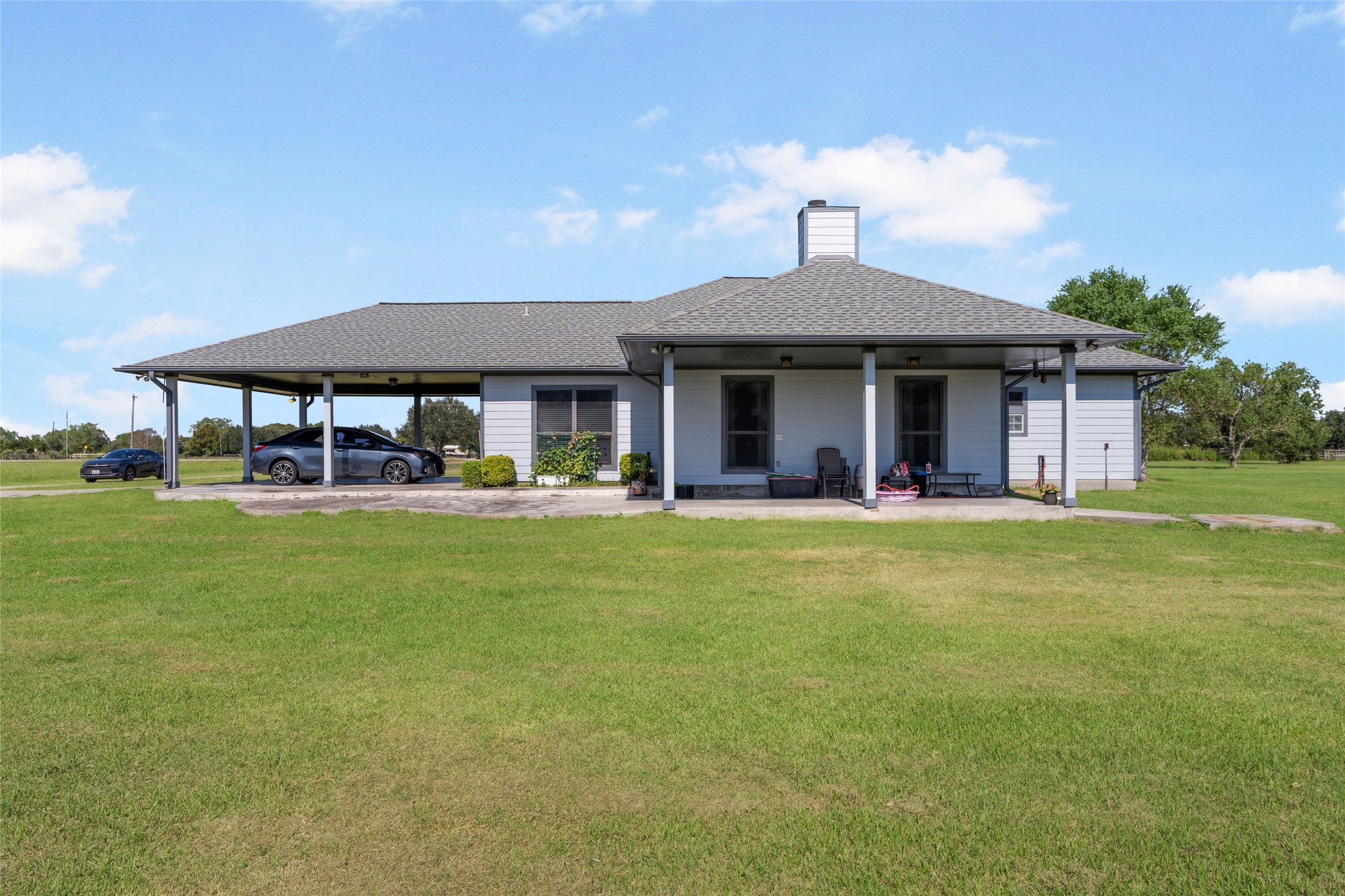 3805 County Road 160, Alvin, TX 77511