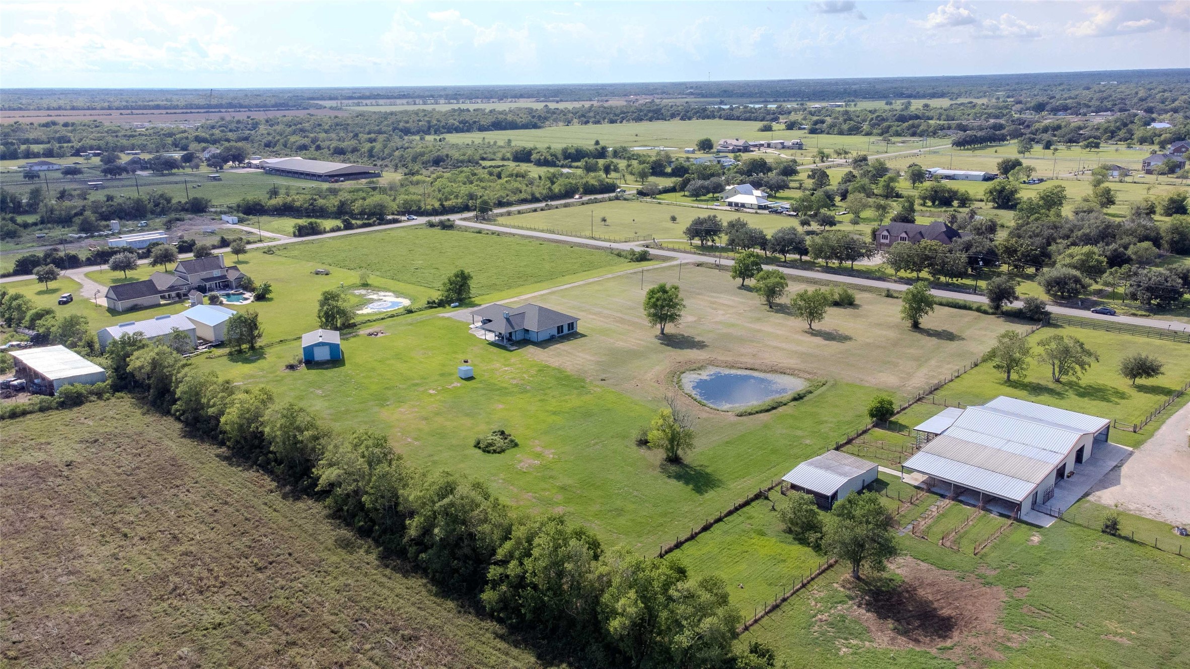 3805 County Road 160, Alvin, TX 77511