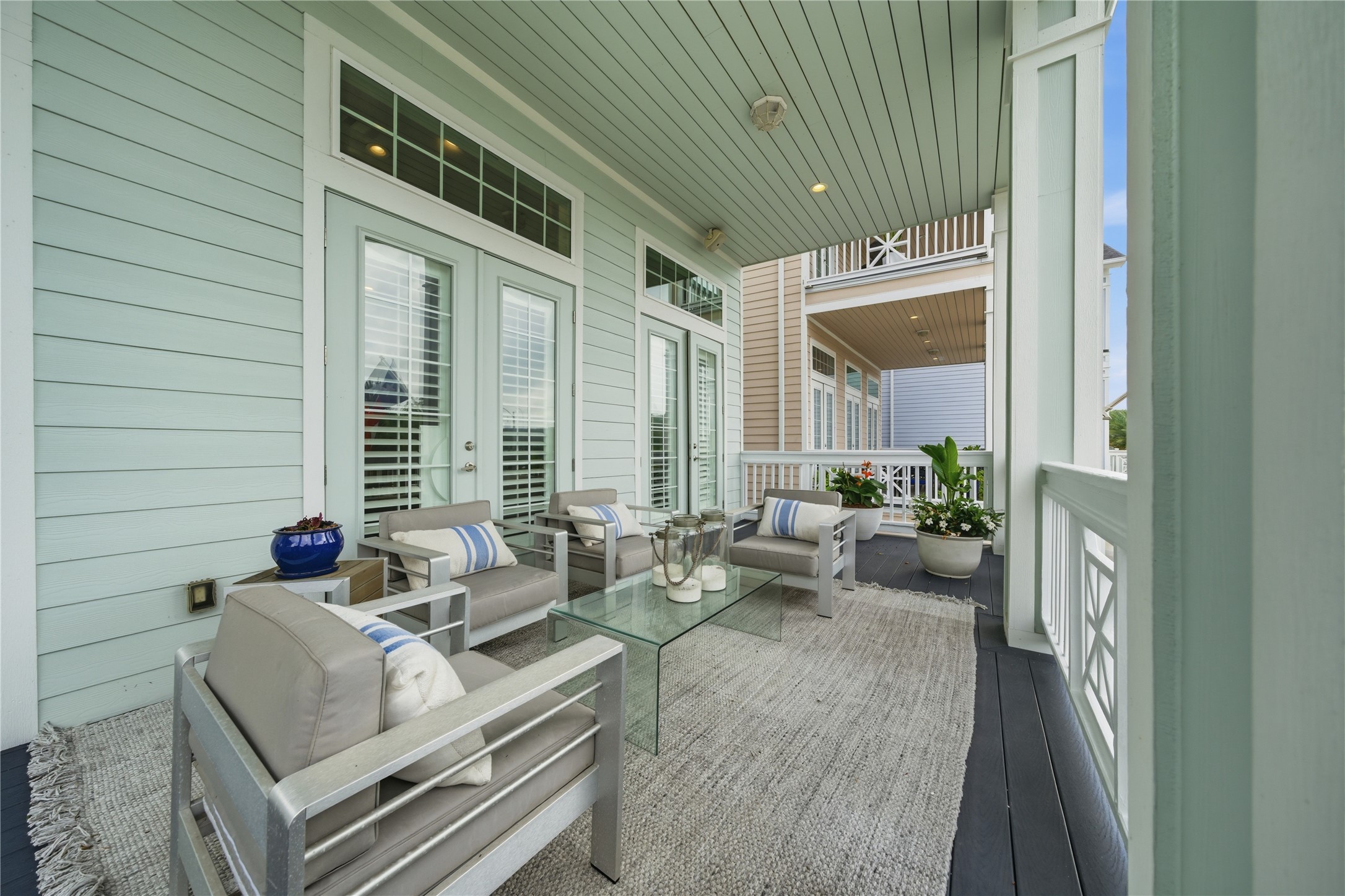 Another view of the balcony