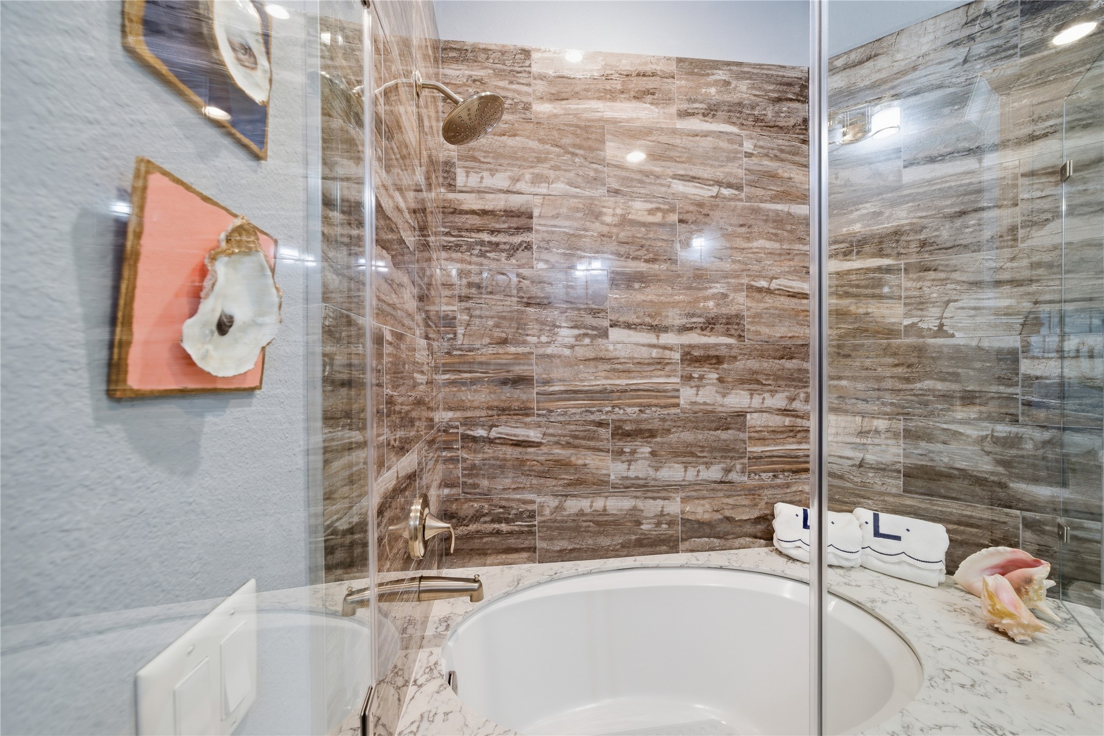 2174 Marina Way, Kemah, TX 77565