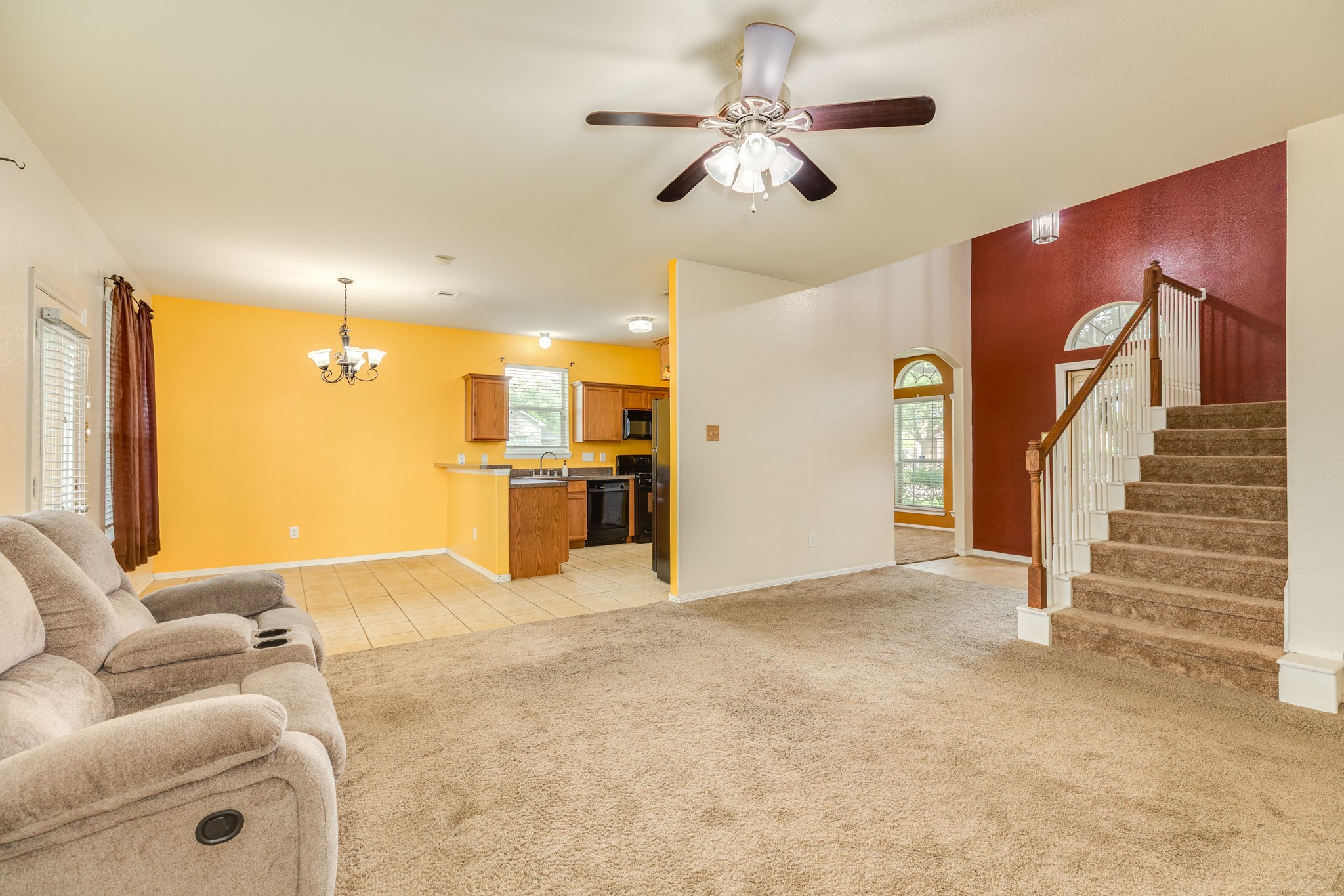 201 N Golden Oak Drive, Texas City, TX 77591