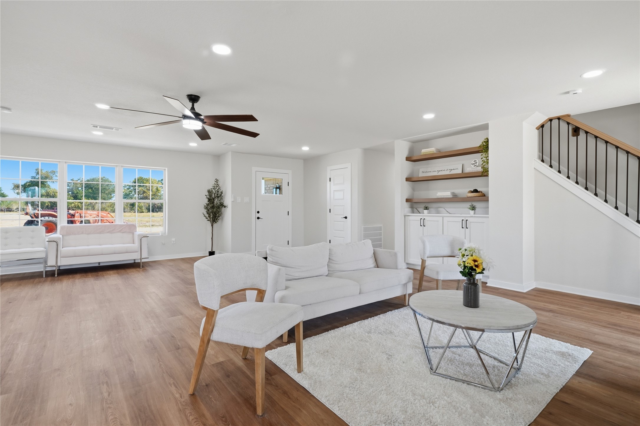 4918 Farmer Road, Alvin, TX 77511 4918 Farmer Road, Alvin, TX 77511