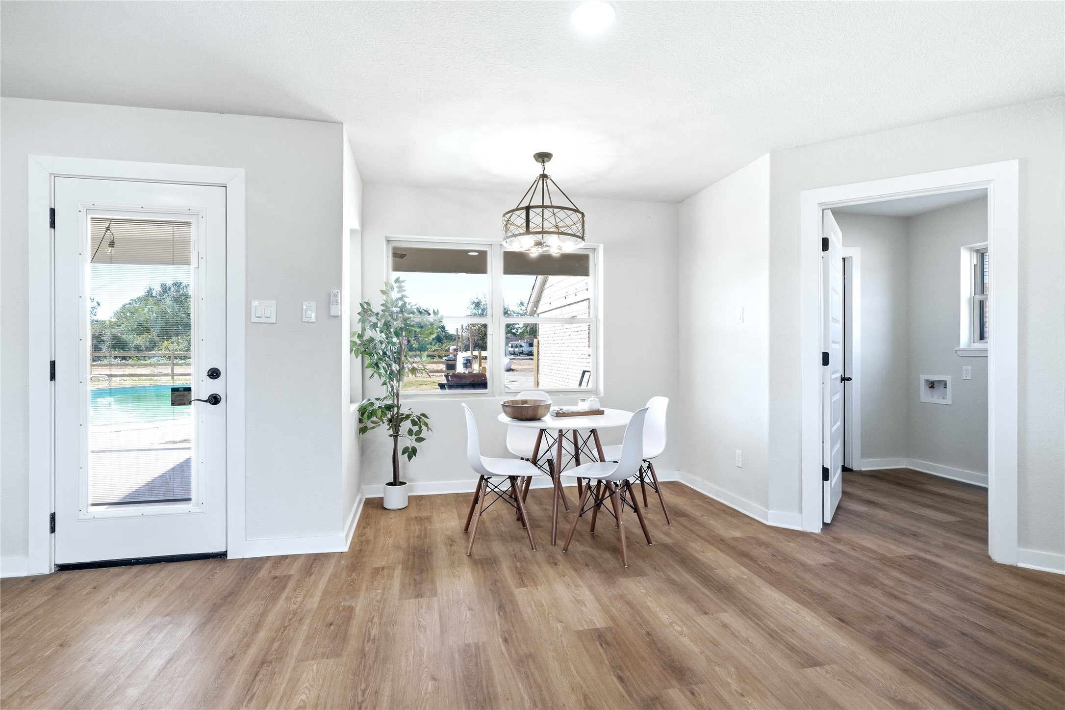 4918 Farmer Road, Alvin, TX 77511 4918 Farmer Road, Alvin, TX 77511