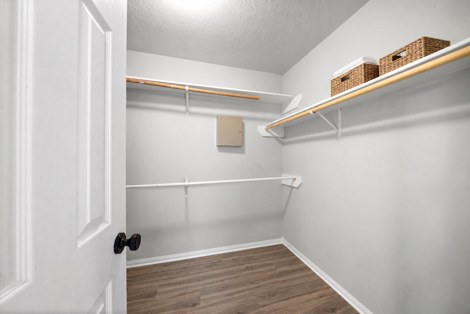 1725 Hazelwood Drive, Conroe, TX 77301