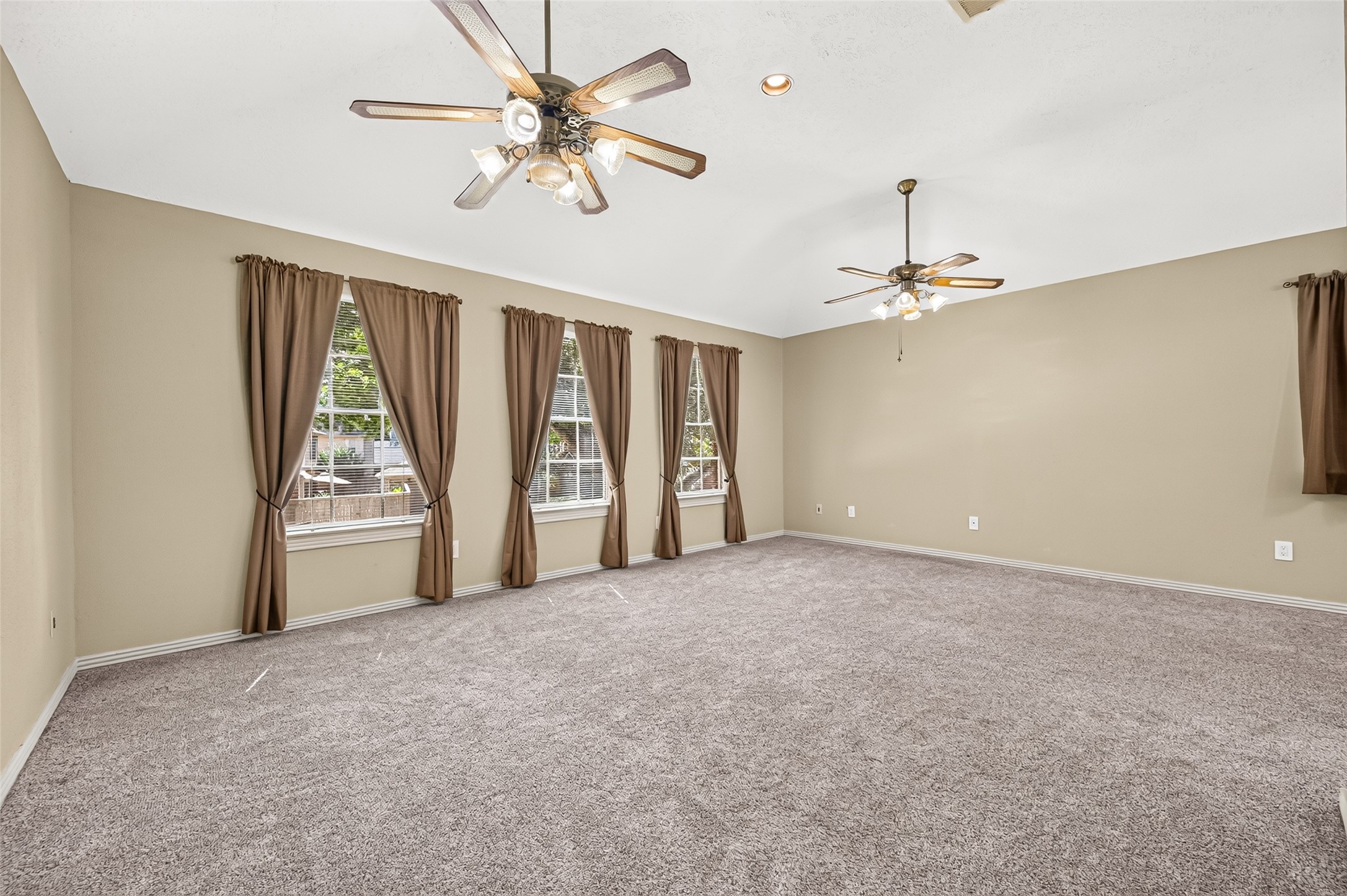 3643 Timothy Lane, Richmond, TX 77406