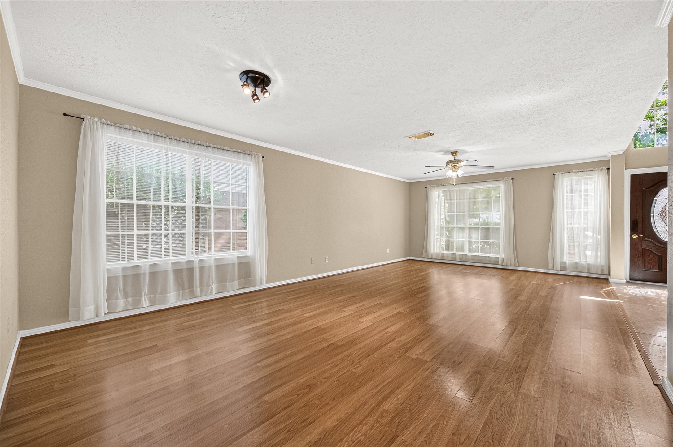3643 Timothy Lane, Richmond, TX 77406 3643 Timothy Lane, Richmond, TX 77406