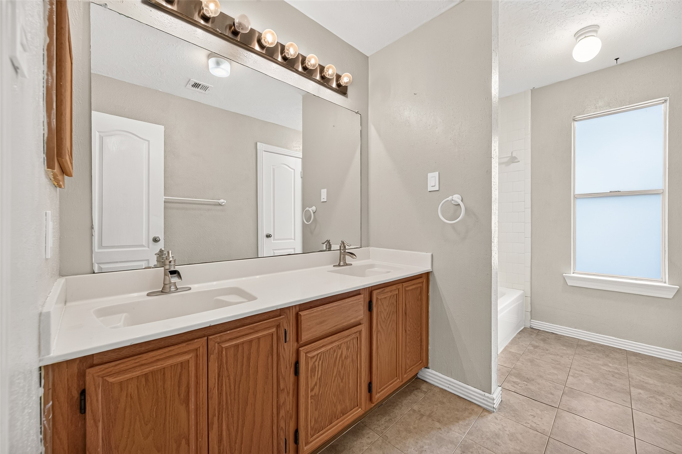 3643 Timothy Lane, Richmond, TX 77406