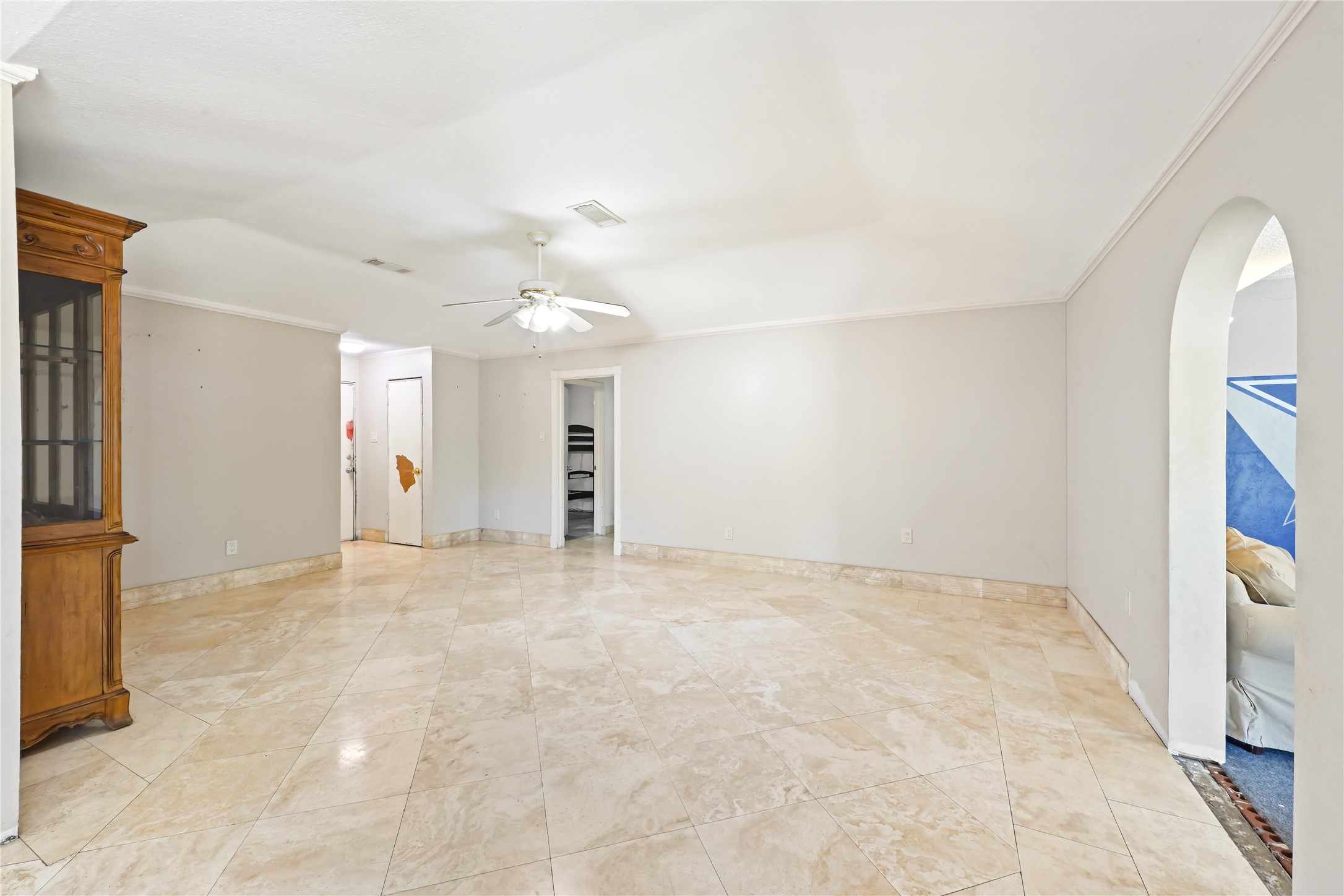 4811 25th Street, Dickinson, TX 77539
