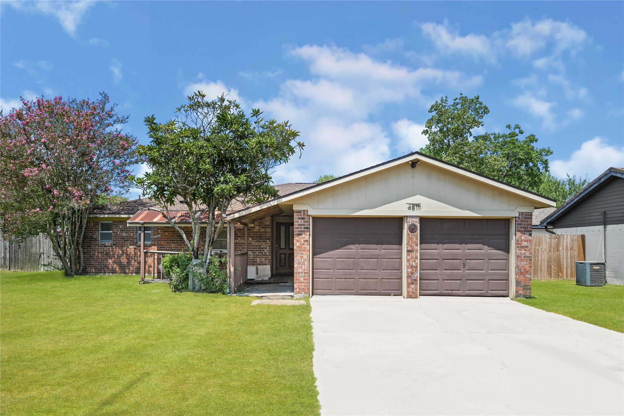 4811 25th Street, Dickinson, TX 77539