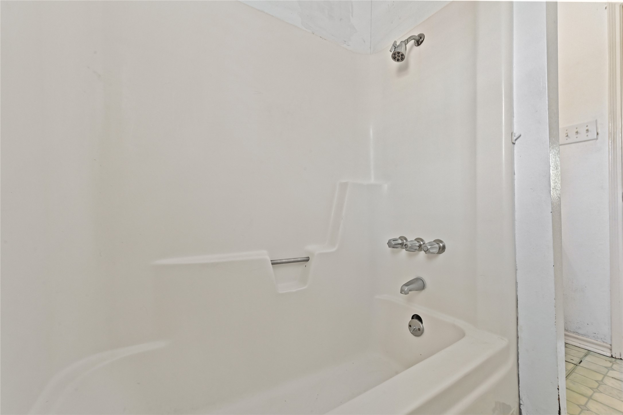 4811 25th Street, Dickinson, TX 77539