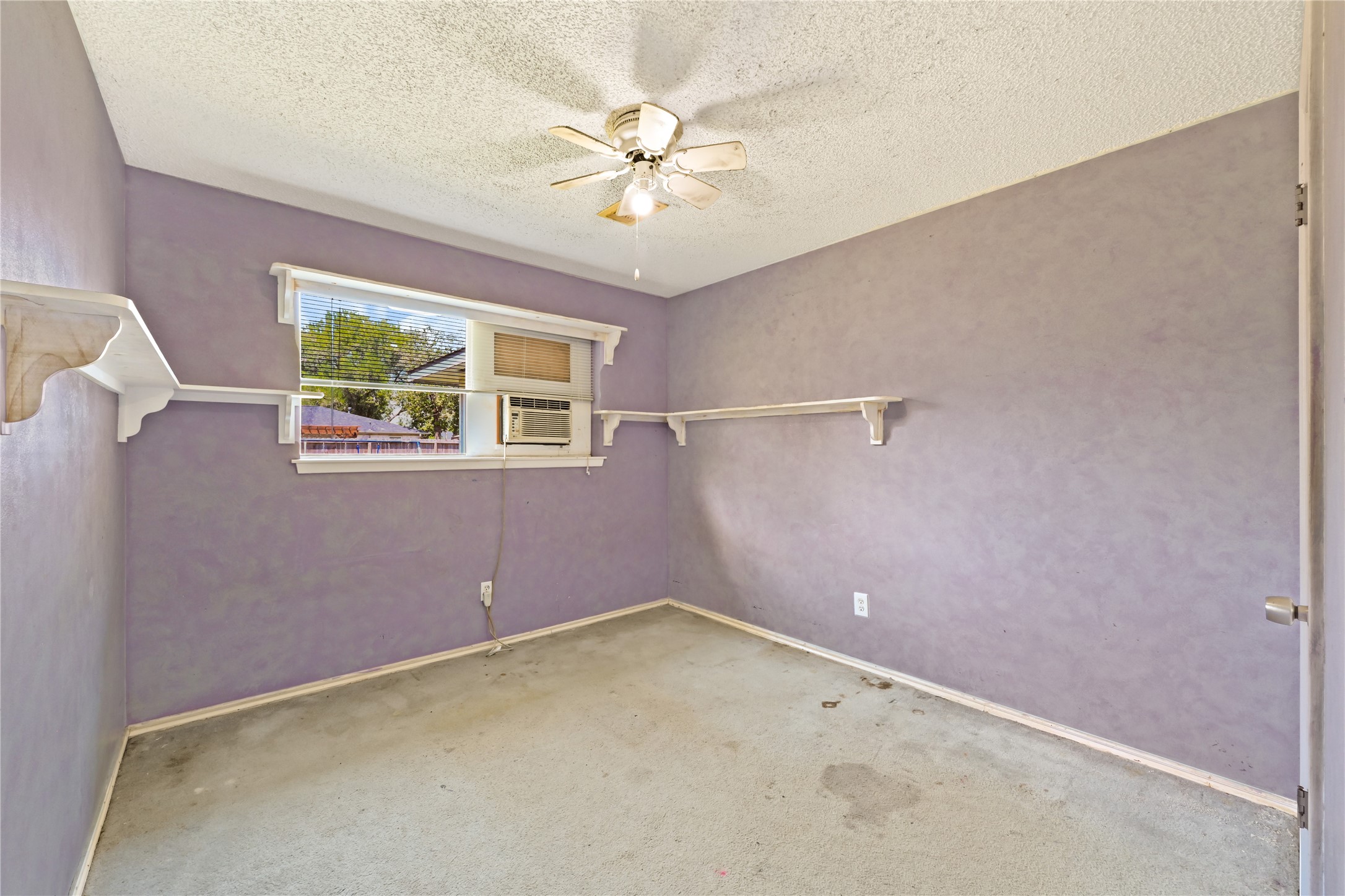 4811 25th Street, Dickinson, TX 77539