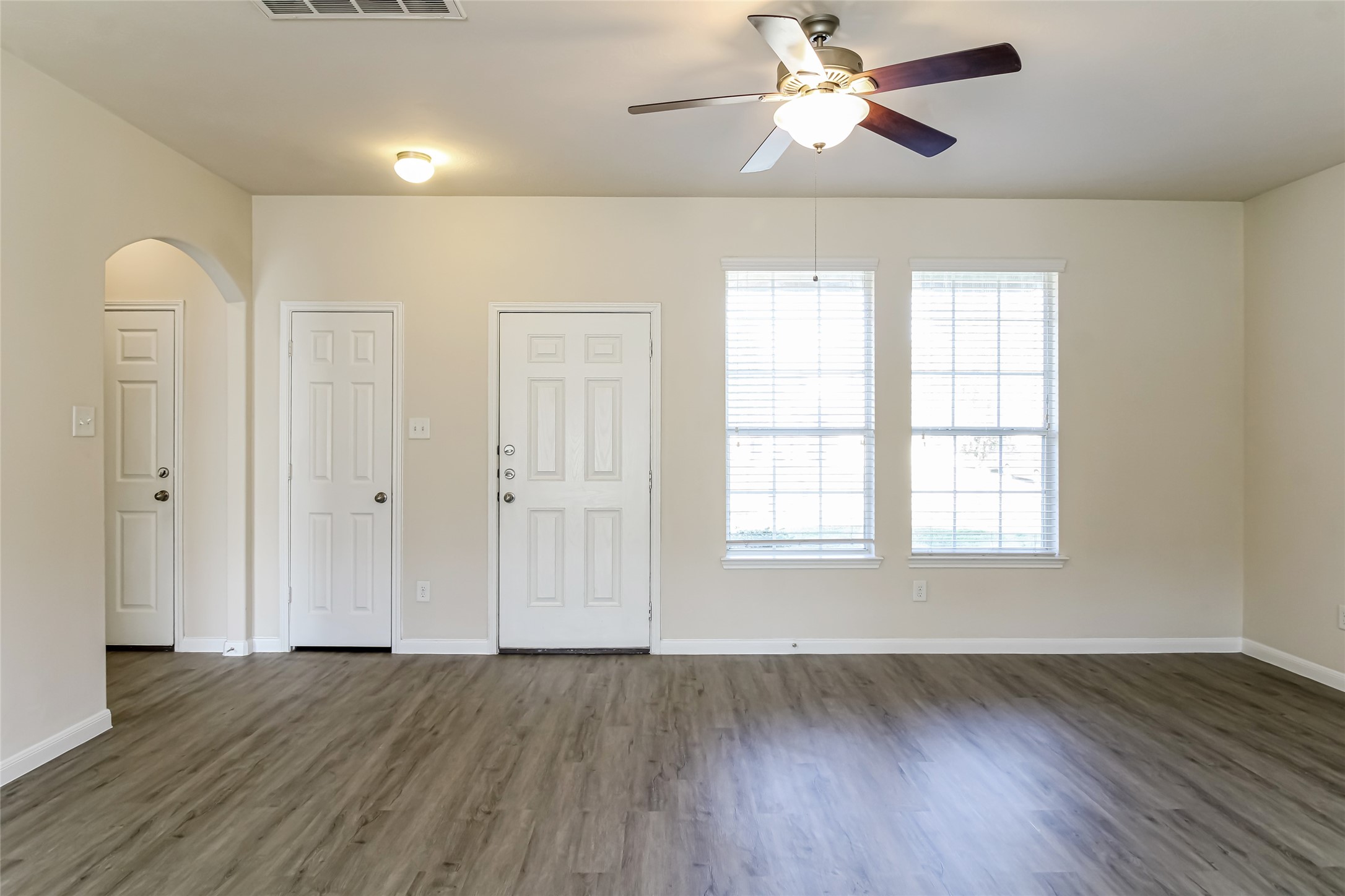 Photos may be representative of the floor plan and not the exact home. Finishes, layout, and features of the actual property for lease may vary. Photos may be representative of the floor plan and not the exact home. Finishes, layout, and features of the actual property for lease may vary.