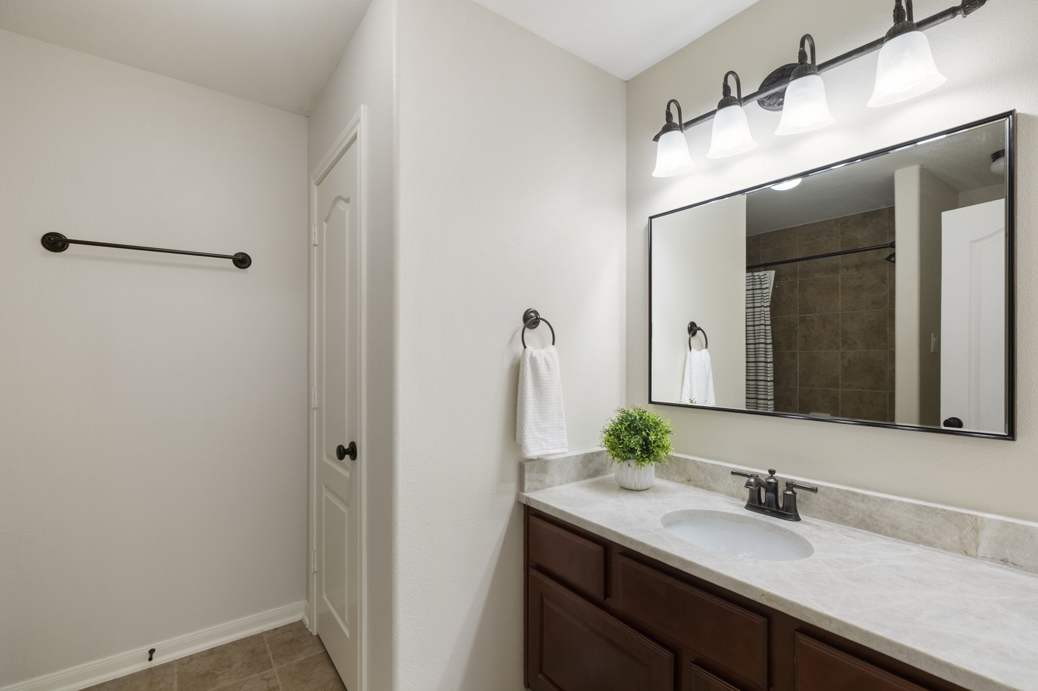 9215 Turtle Pond Lane, Missouri City, TX 77459