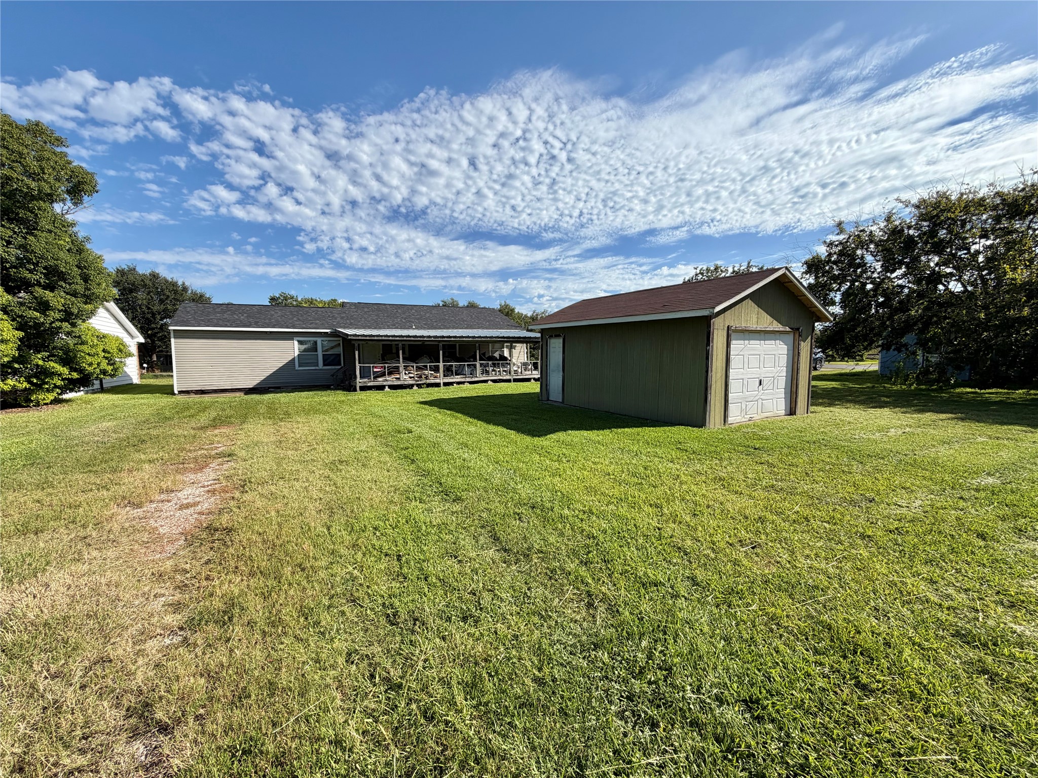 711 W 7th Street, Freeport, TX 77541