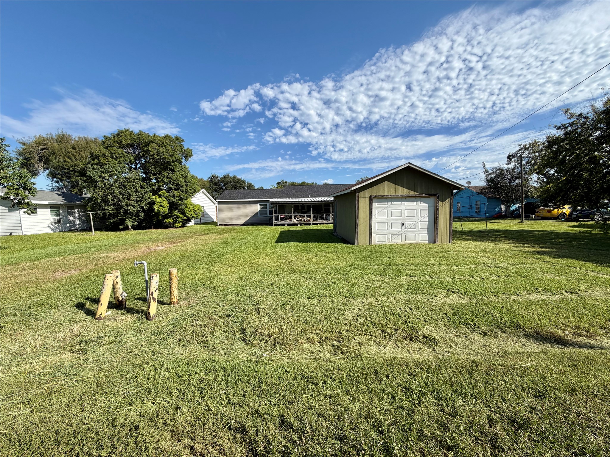 711 W 7th Street, Freeport, TX 77541