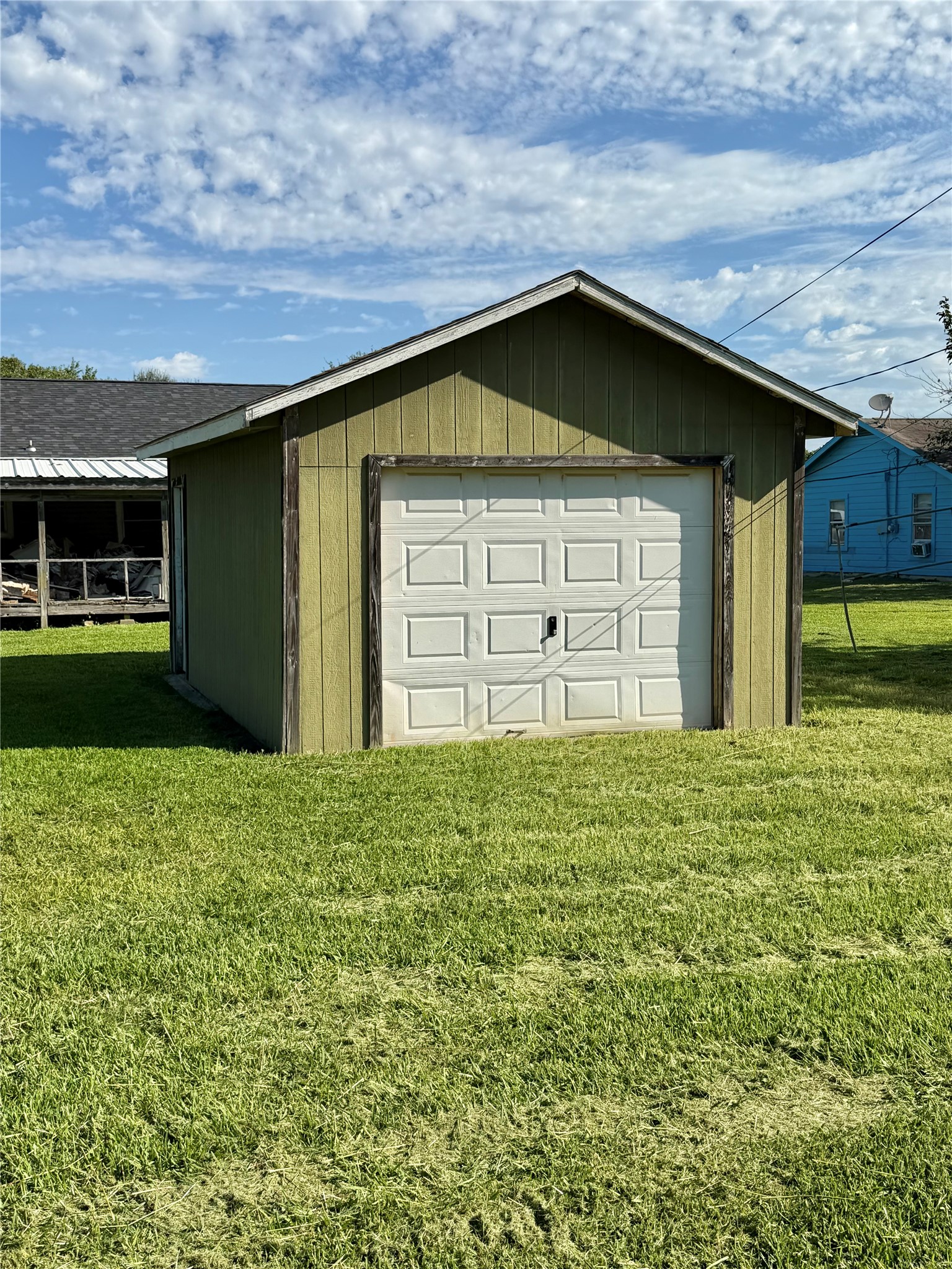 711 W 7th Street, Freeport, TX 77541