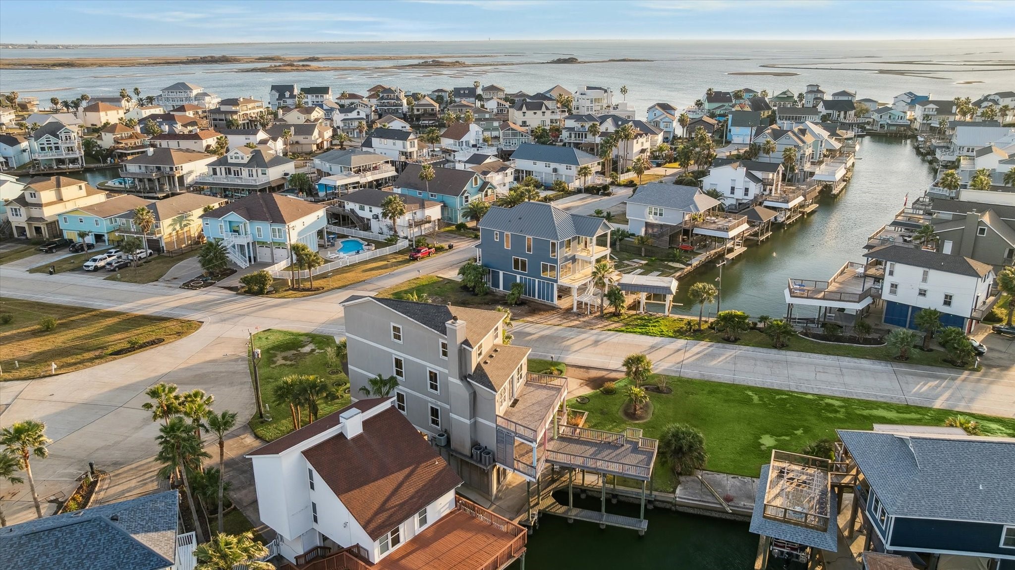 270 degree views of Jones Bay