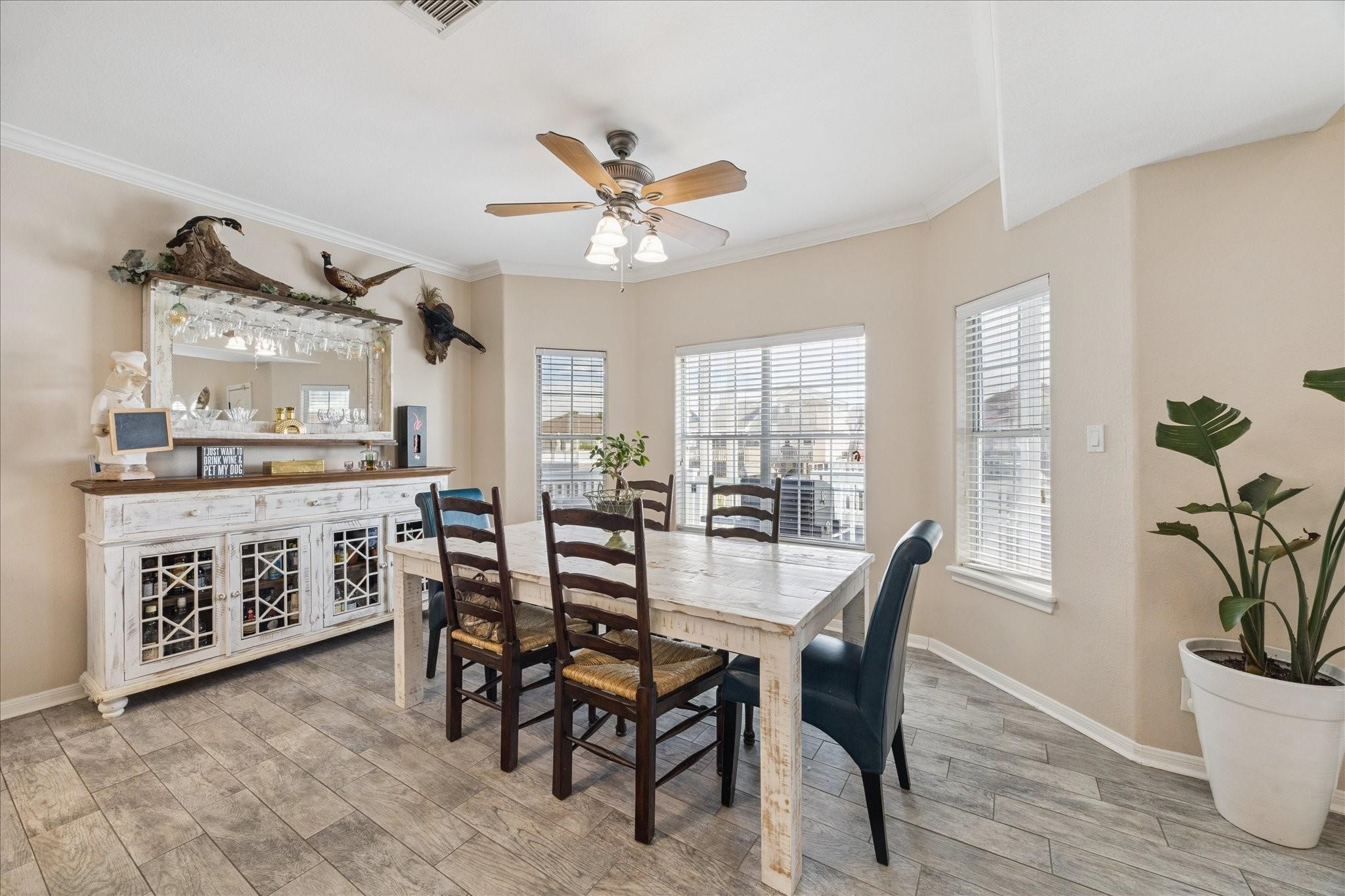 33 N Flamingo Street, La Marque, TX 77568 33 N Flamingo Street, La Marque, TX 77568