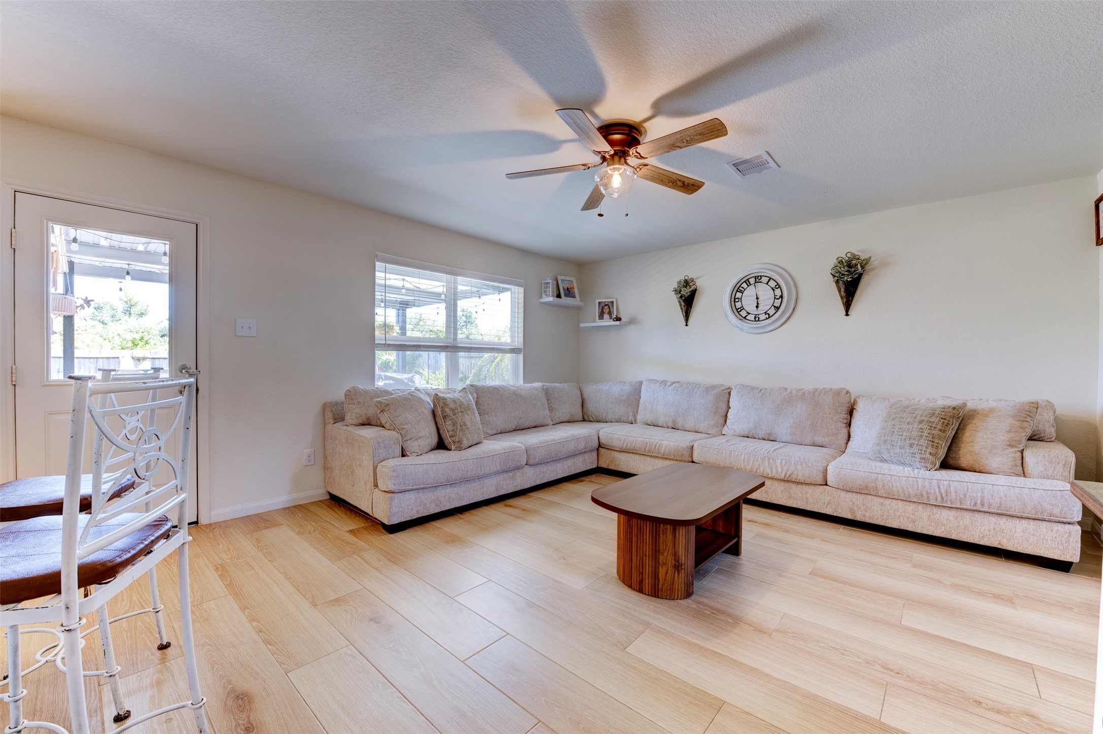 2306 Starboard Sail Drive, La Marque, TX 77568
