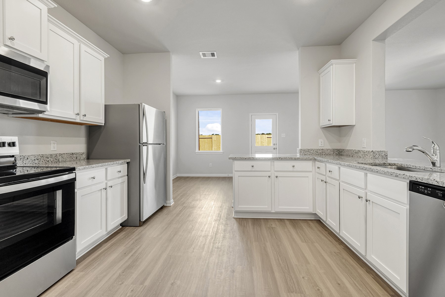 8312 Sunberry Shadow Drive, Houston, TX 77016