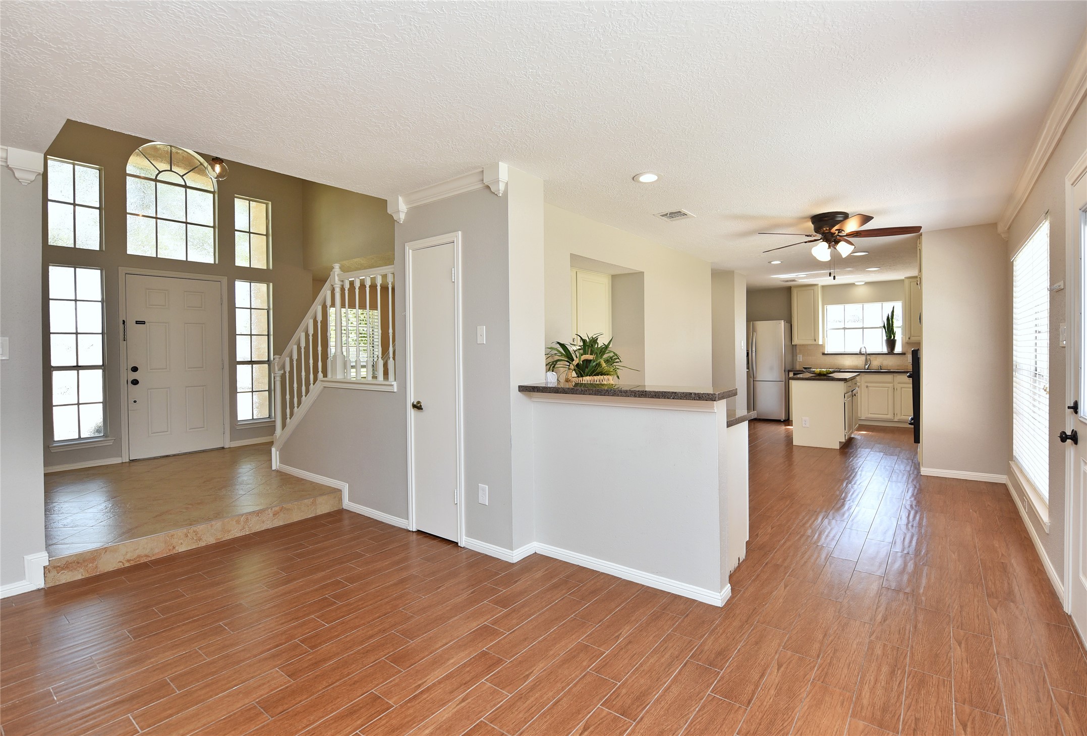 907 Sugarfield Court, Sugar Land, TX 77498