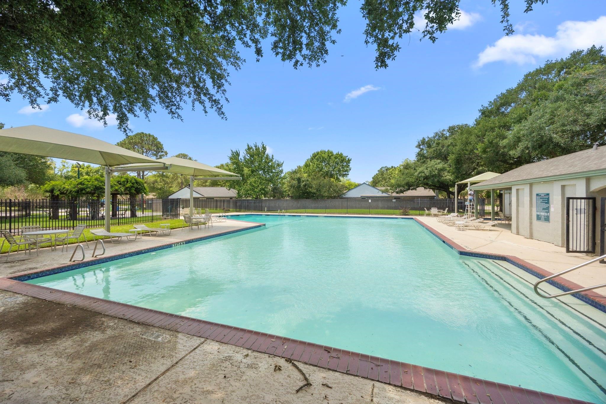 Great community pool
one of two pools availiable to residents.