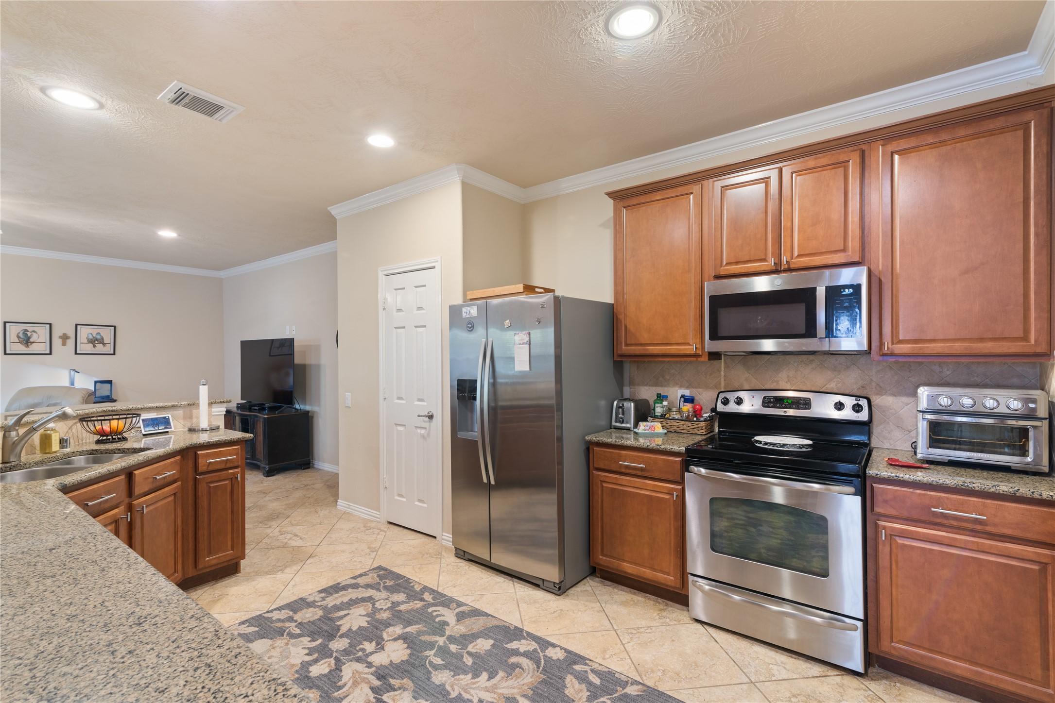 11 Abercrombie Place, Conroe, TX 77384