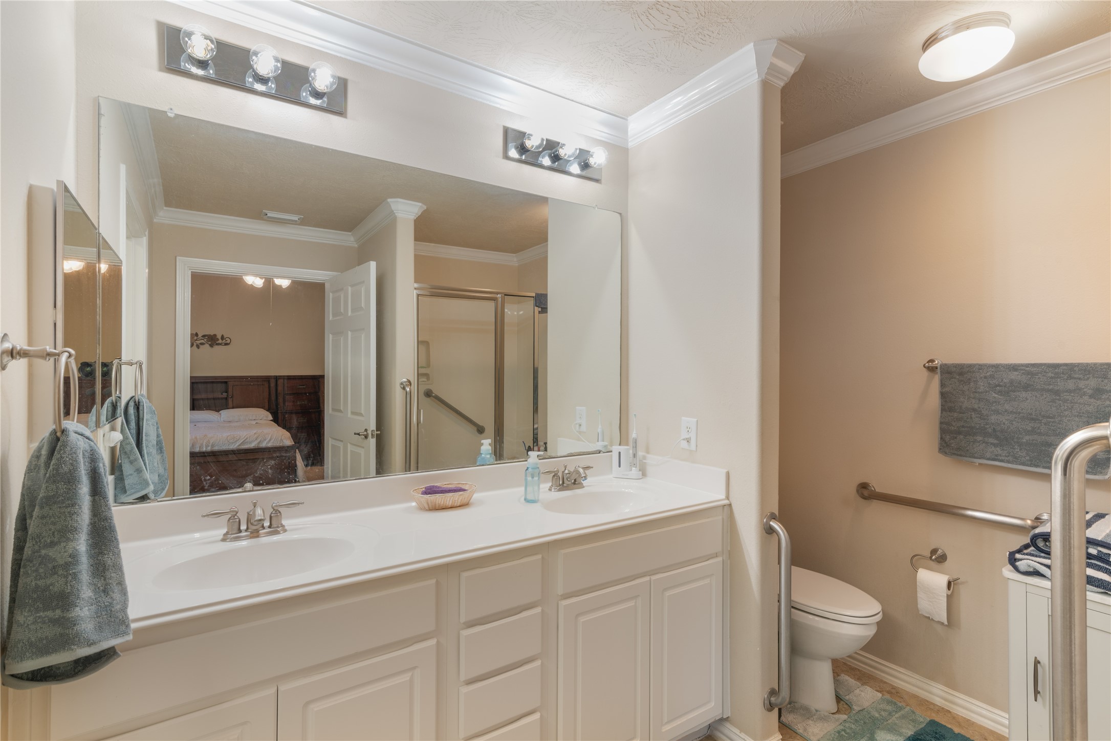 11 Abercrombie Place, Conroe, TX 77384