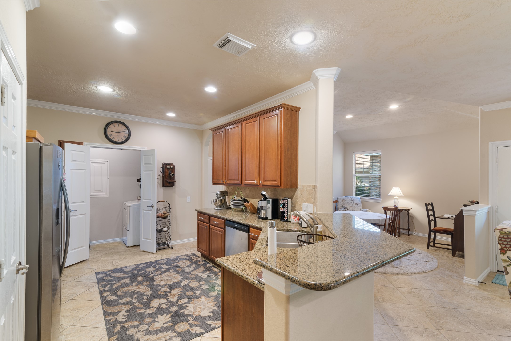 11 Abercrombie Place, Conroe, TX 77384