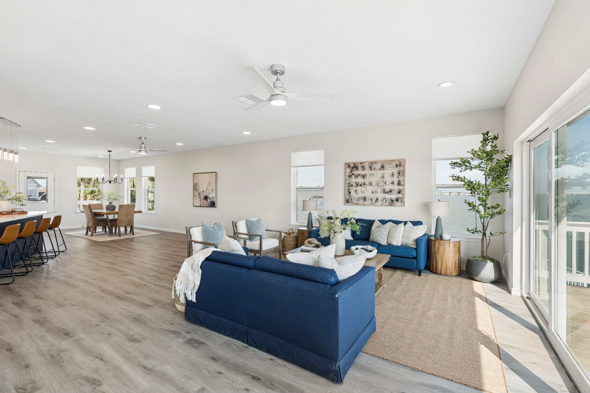 106 Quayside Drive, Tiki Island, TX 77554