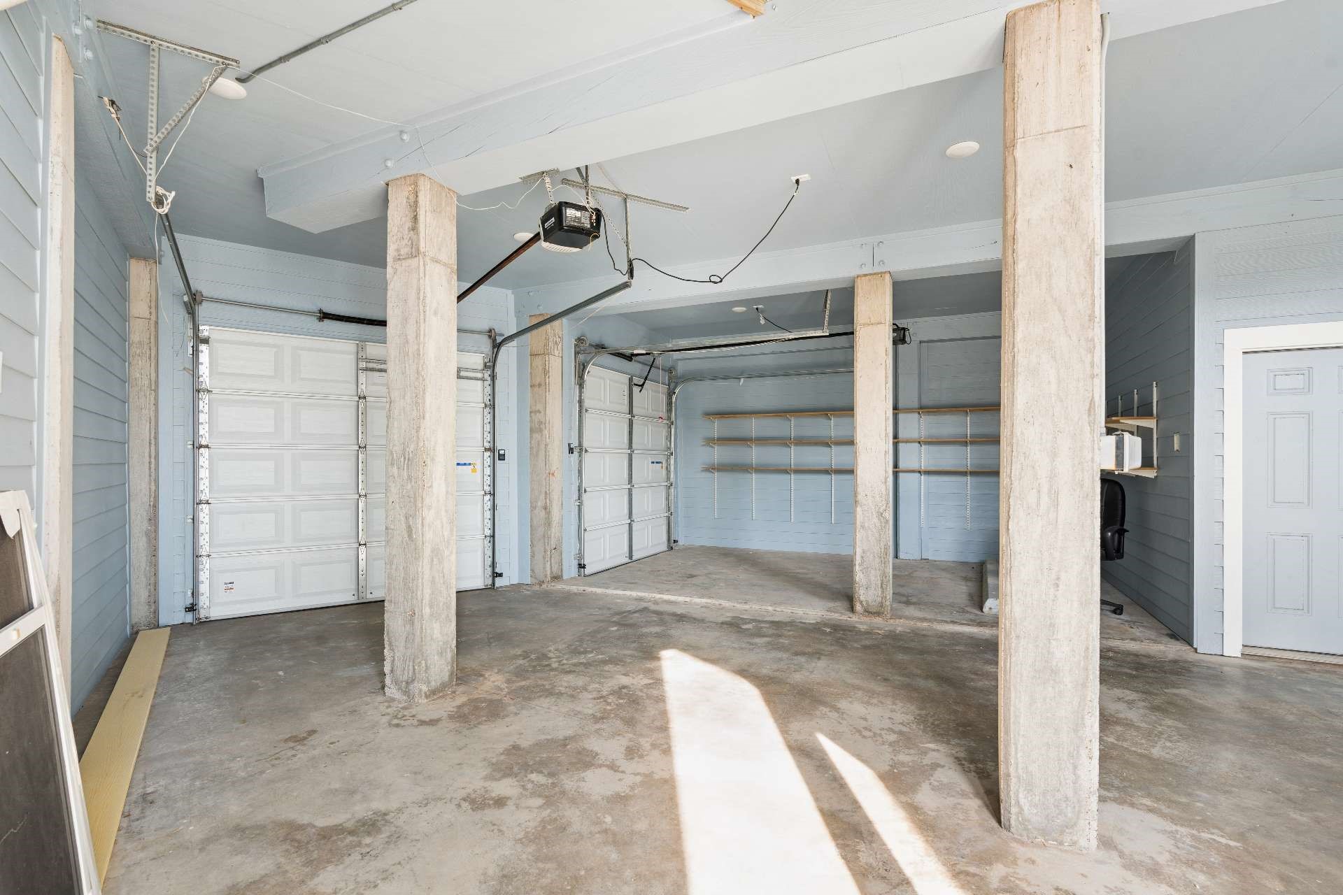 106 Quayside Drive, Tiki Island, TX 77554