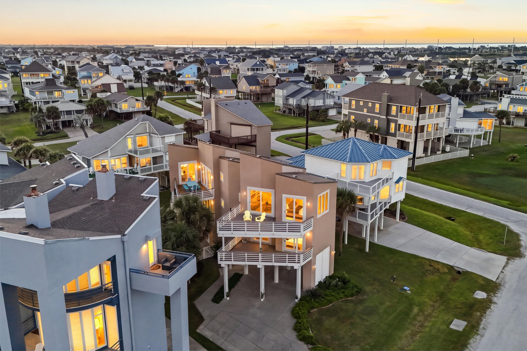 Breathtaking views from every angle from all 4 private decks.