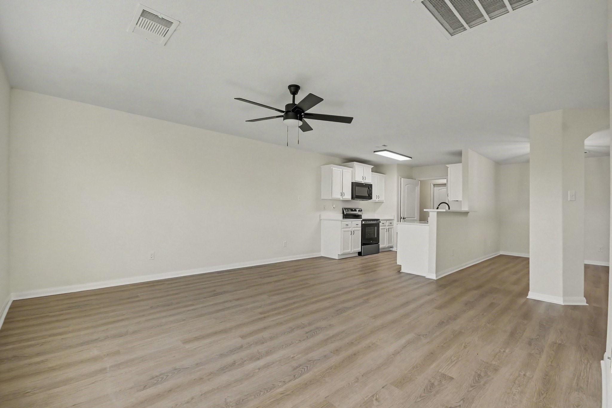 12129 Trawler Pl Place, Texas City, TX 77568