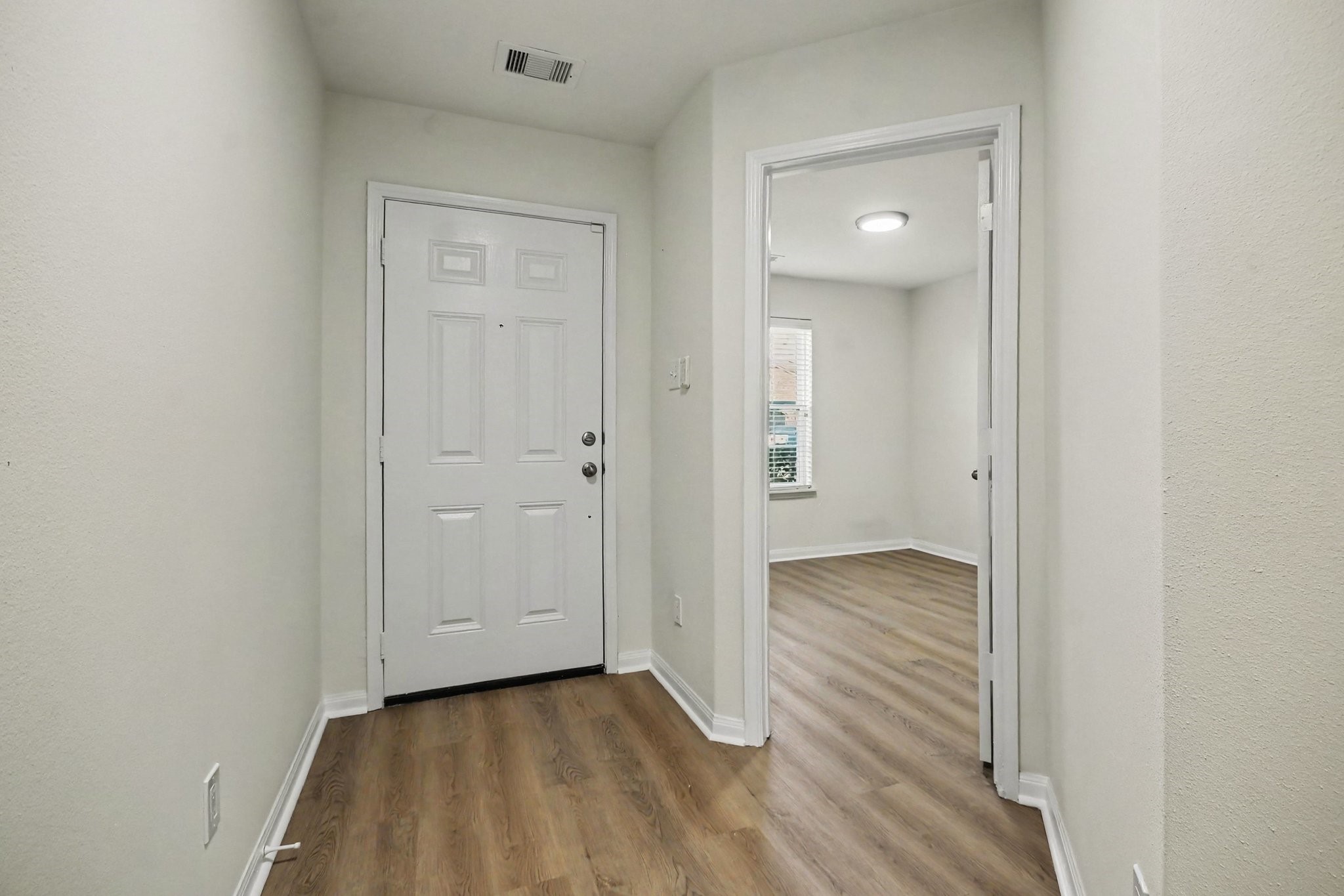 12129 Trawler Pl Place, Texas City, TX 77568