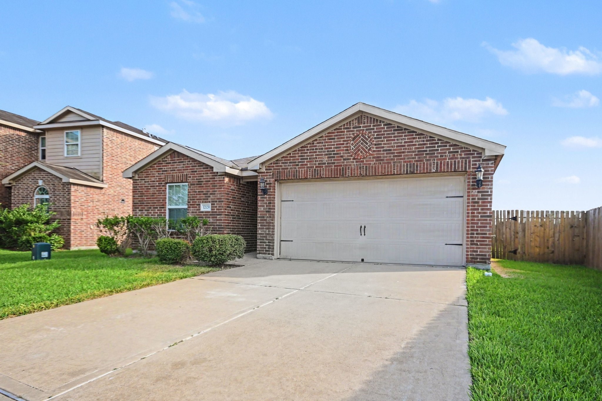 12129 Trawler Pl Place, Texas City, TX 77568